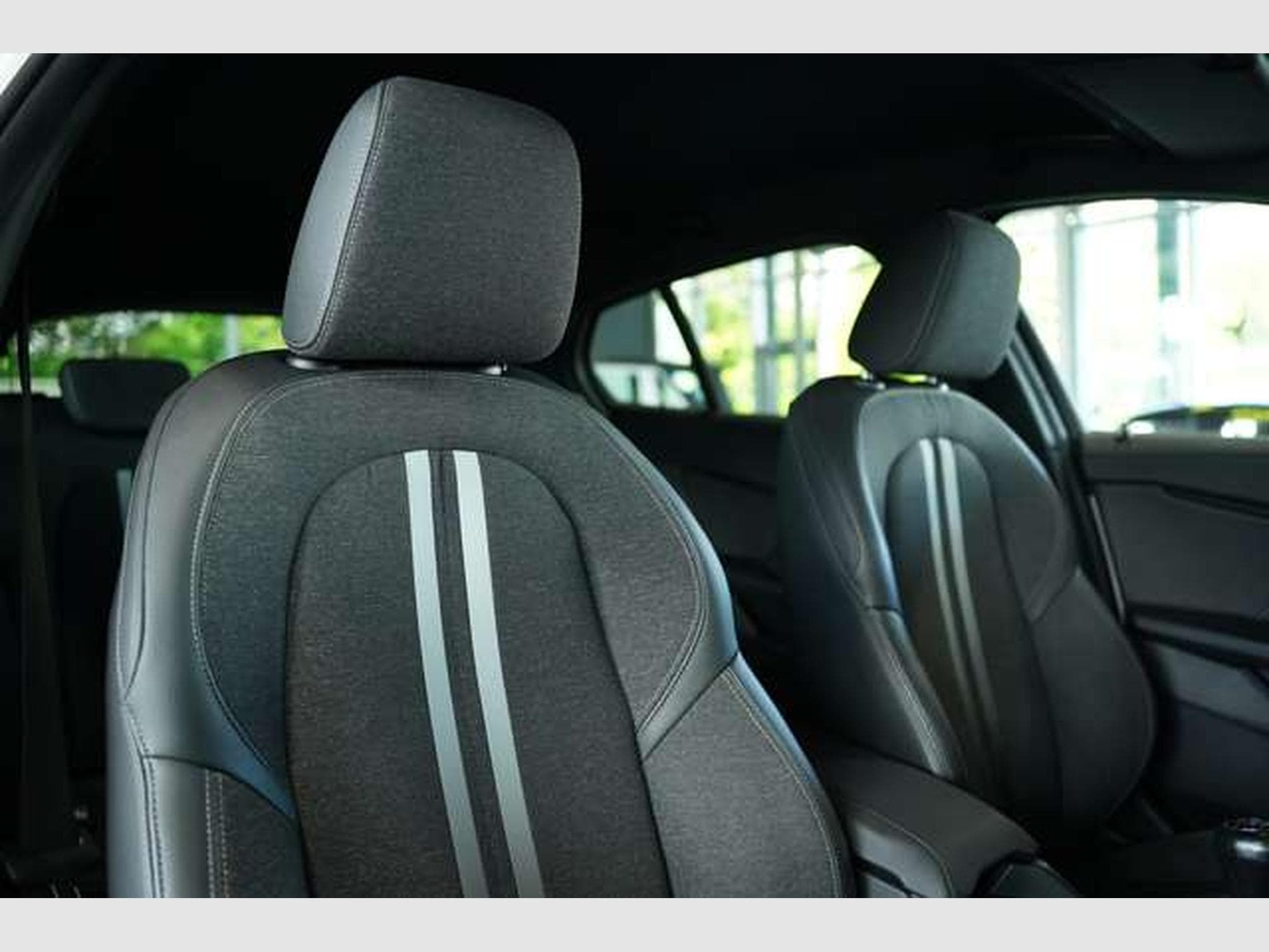 BMW 118 I Sport Line *2.Hand *LiveCockpit*Sportsitze (2021) - Photo 18