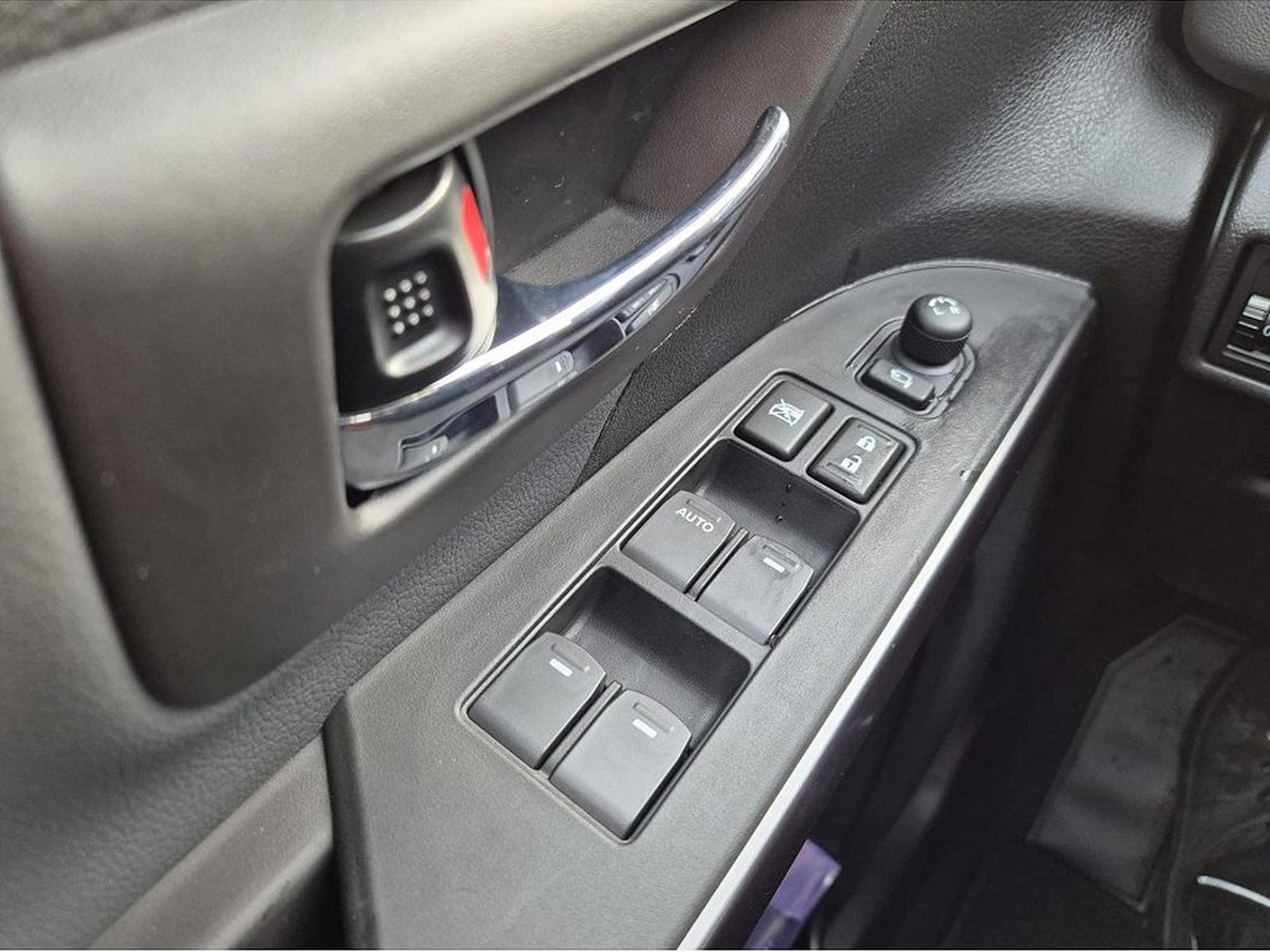 Suzuki S-Cross (2026) - Photo 10