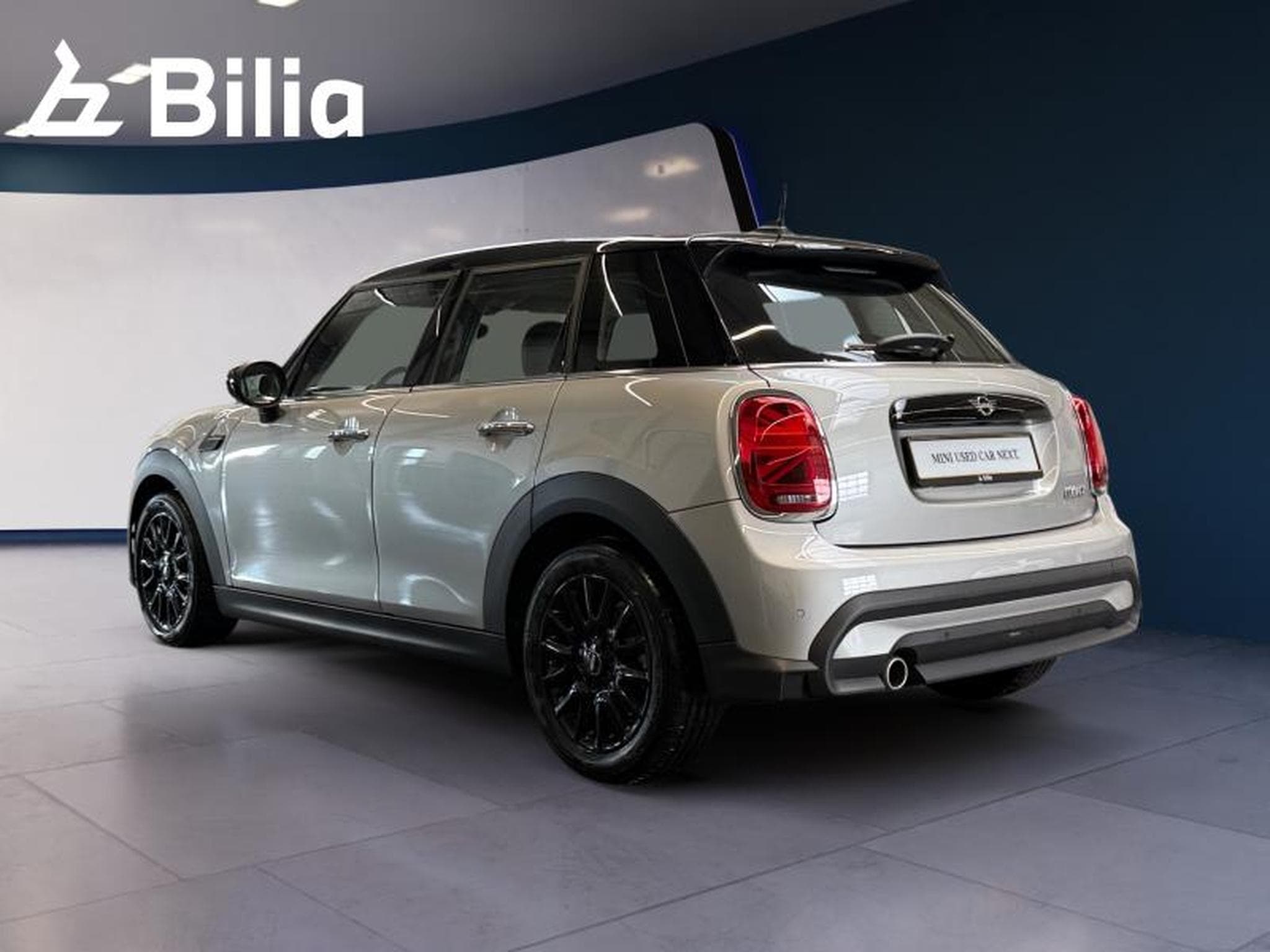 MINI Cooper Cooper Hatch 5 portes (2024) - Photo 6