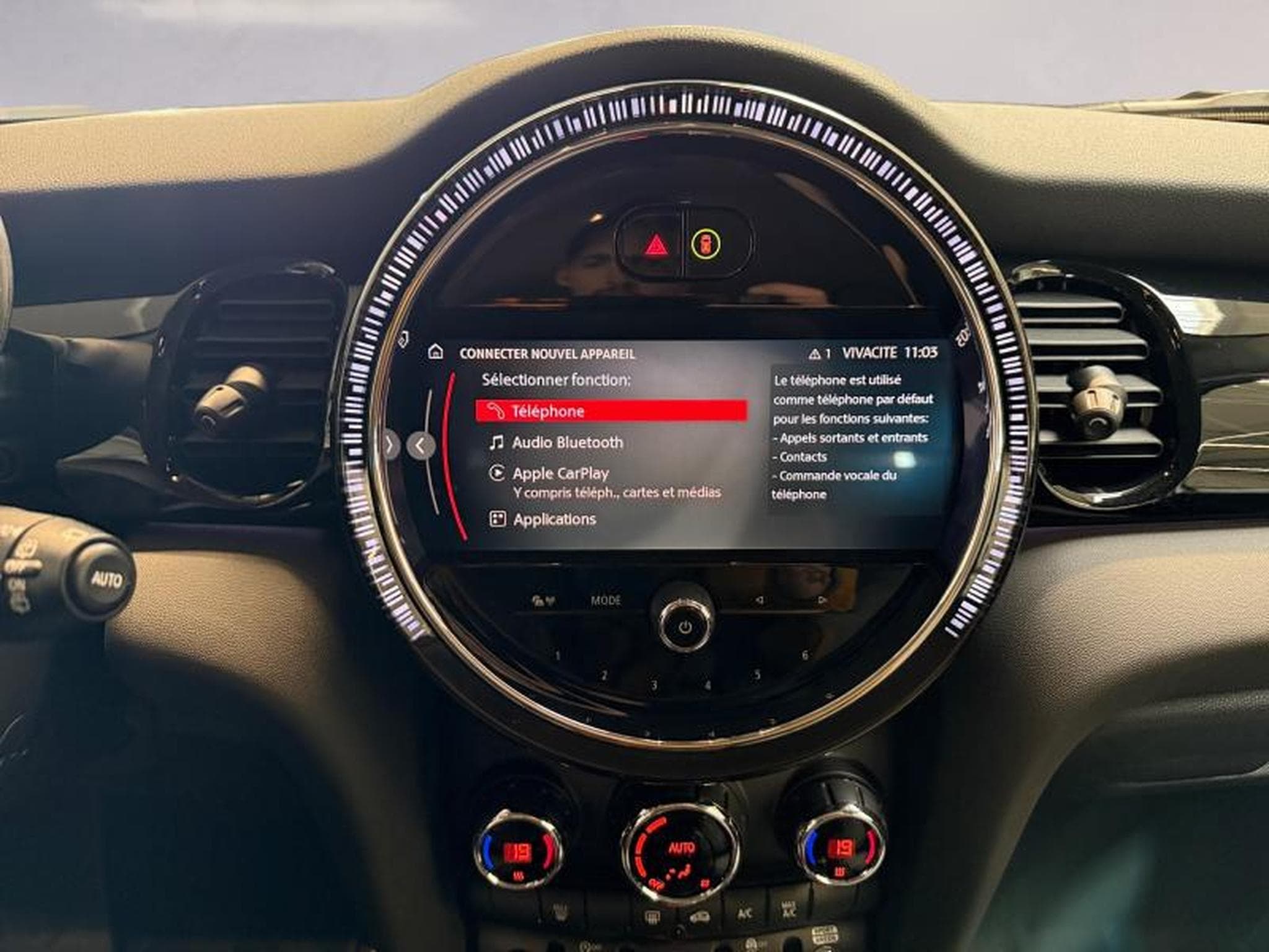 MINI Cooper Cooper Hatch 5 portes (2024) - Photo 12