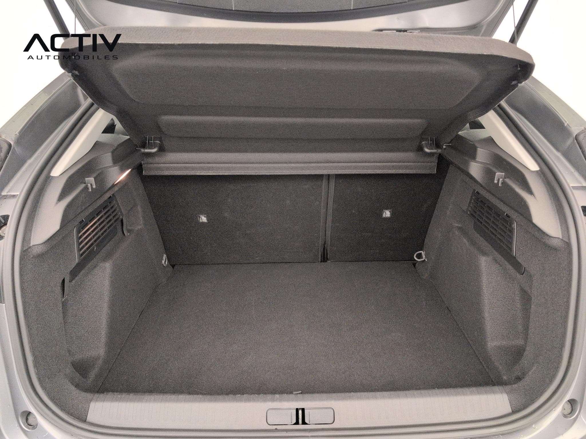 Citroën C4 Hybride 110 ch e-DCS6 You (2025) - Photo 11