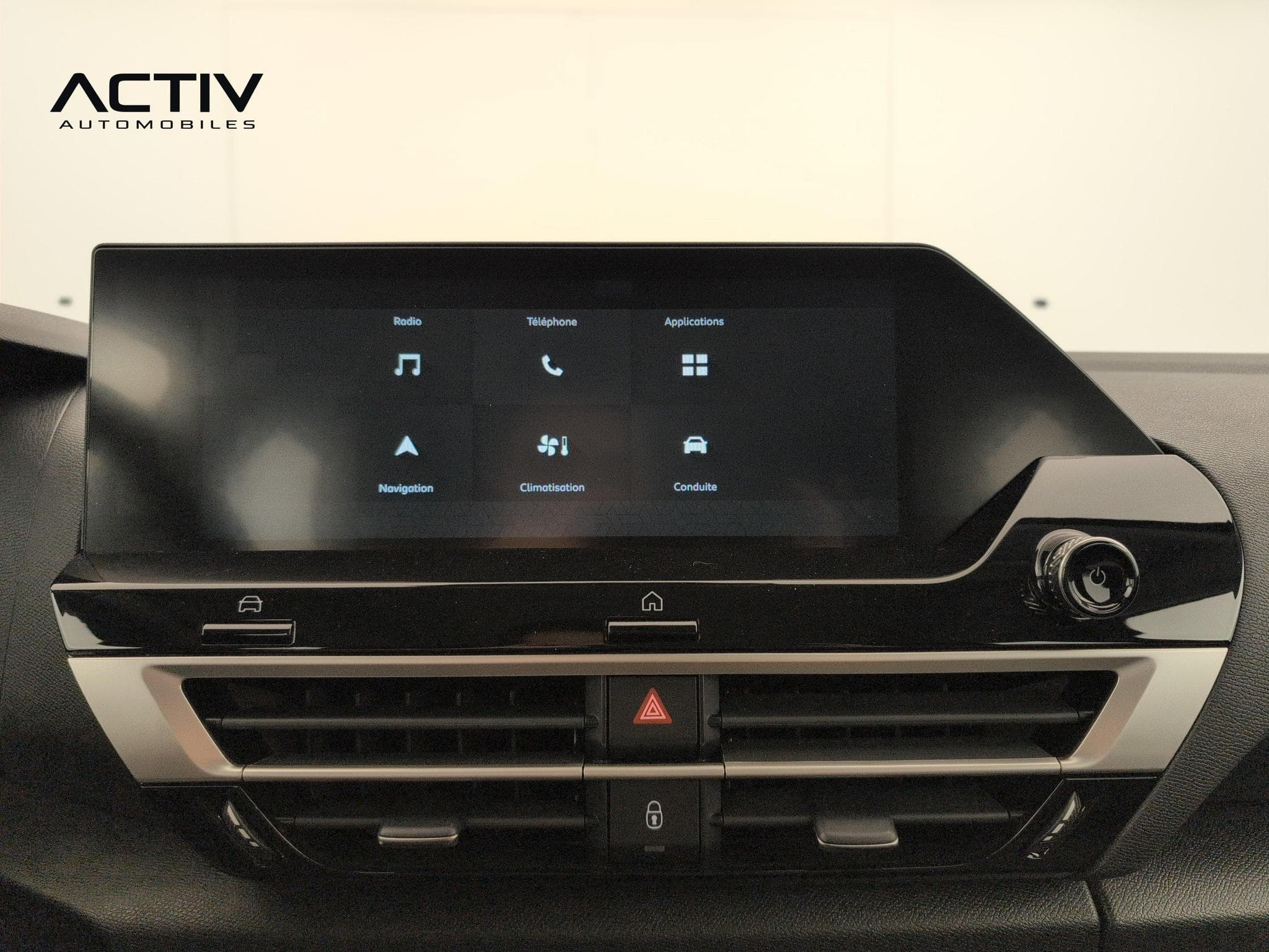 Citroën C4 Hybride 110 ch e-DCS6 You (2025) - Photo 17