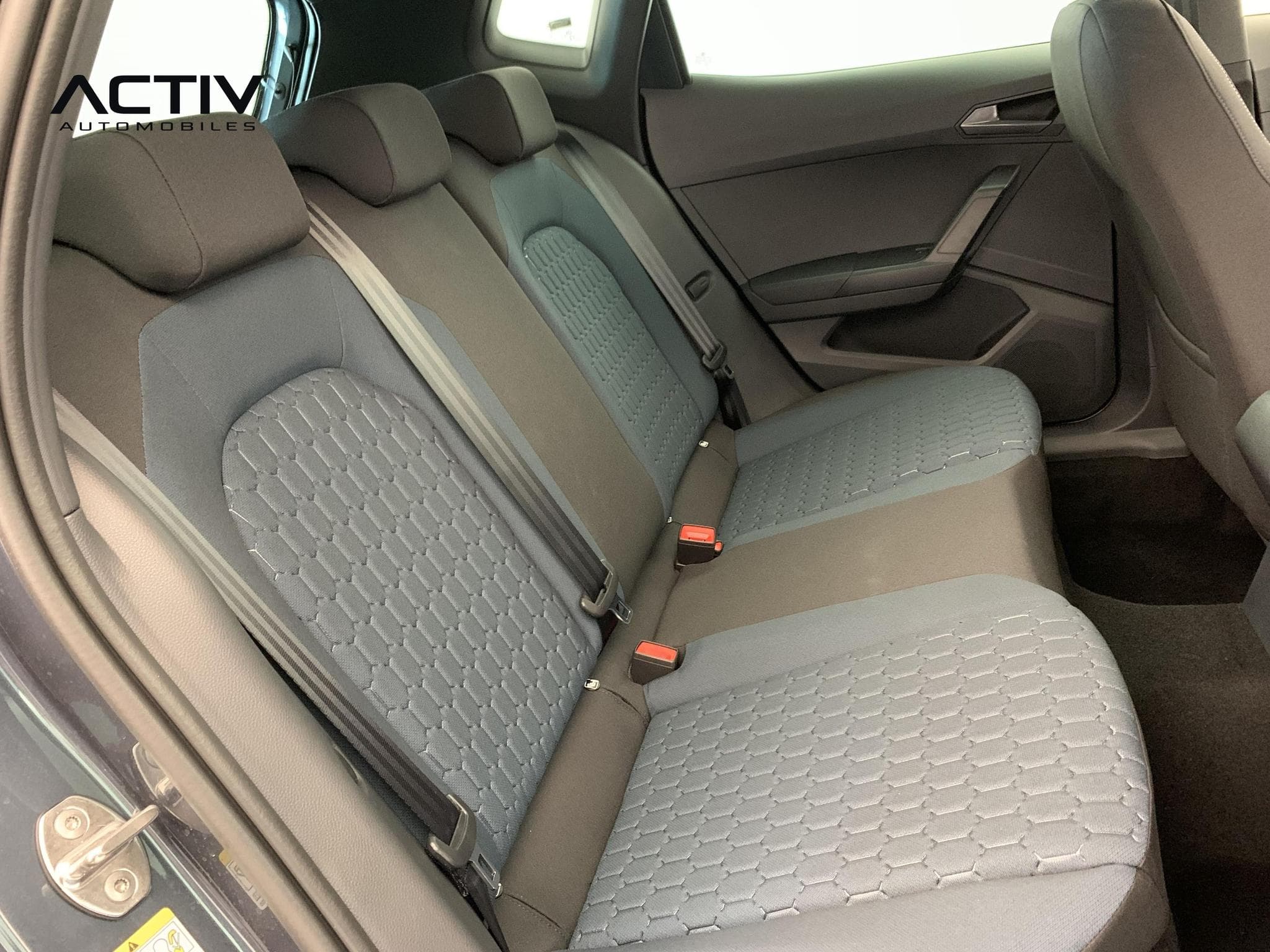 Seat Arona 1.0 TSI 115 ch Start/Stop DSG7 Copa (2026) - Foto 10