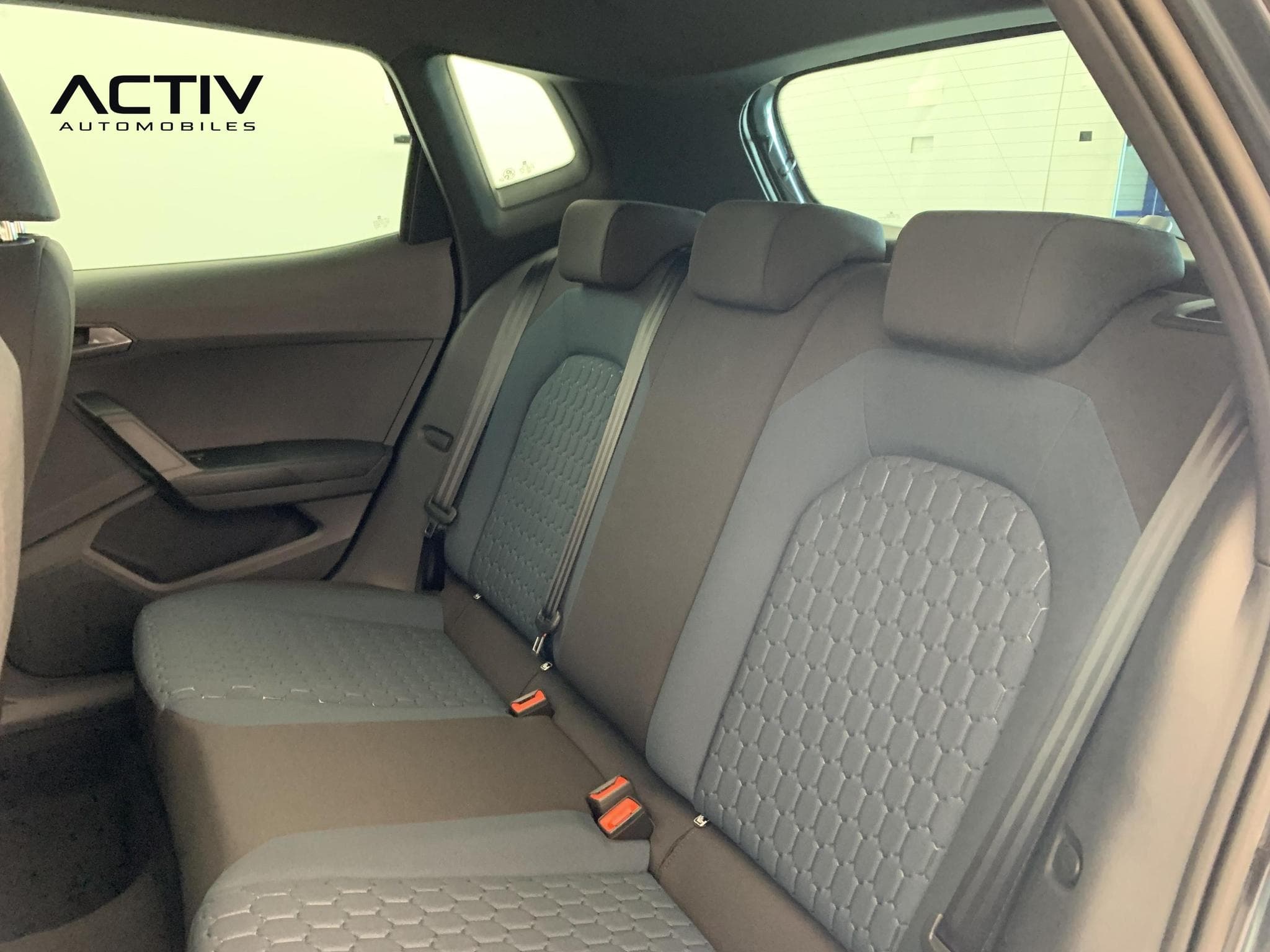 Seat Arona 1.0 TSI 115 ch Start/Stop DSG7 Copa (2026) - Foto 20