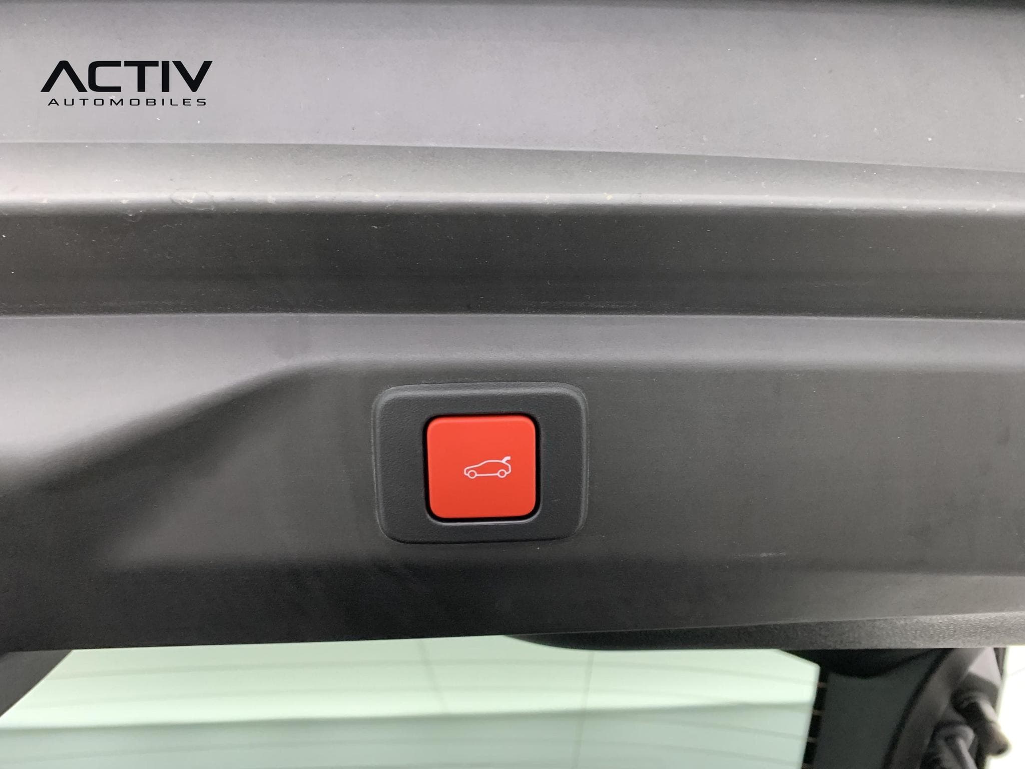 Peugeot 3008 Hybrid 145 e-DCS6 GT (2025) - Photo 12