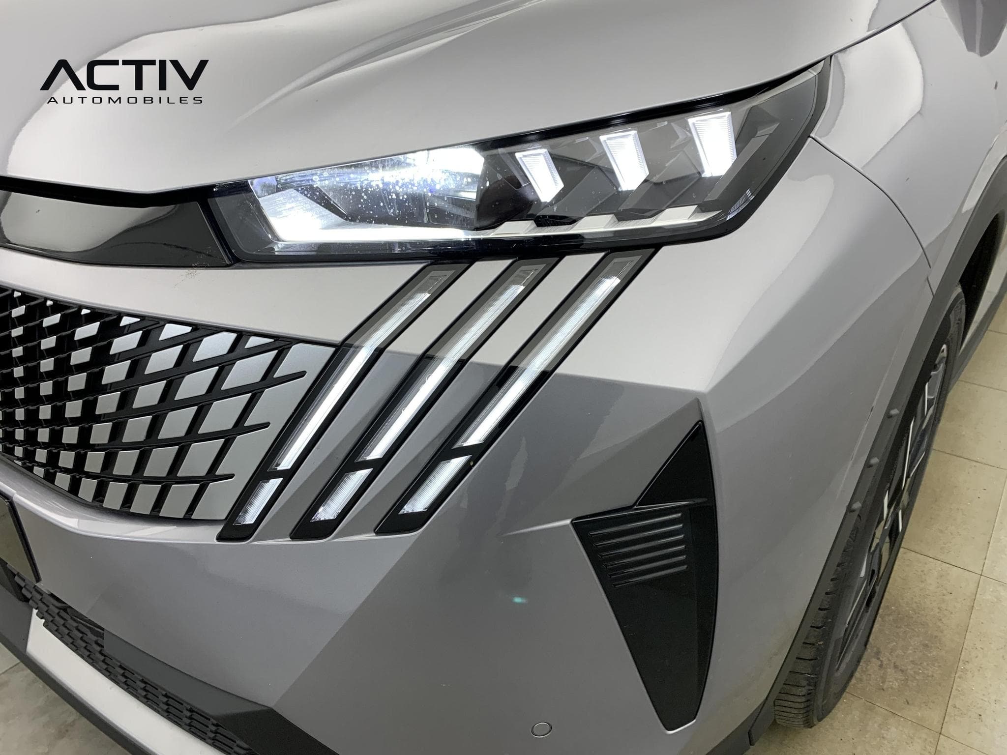 Peugeot 3008 Hybrid 145 e-DCS6 GT (2025) - Photo 22