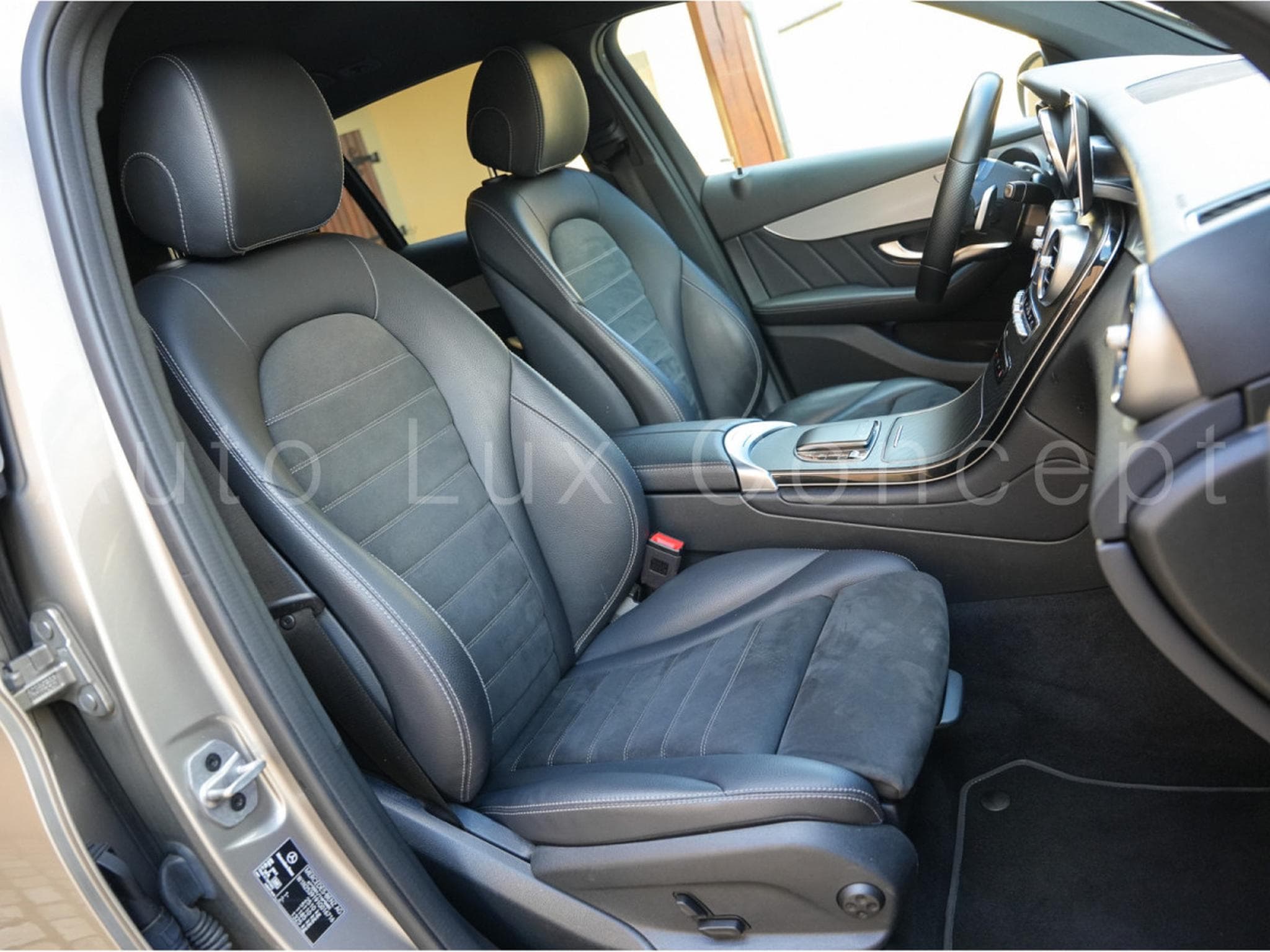 Mercedes GLC 300 d 4MATIC AMG Line (2021) - Foto 8