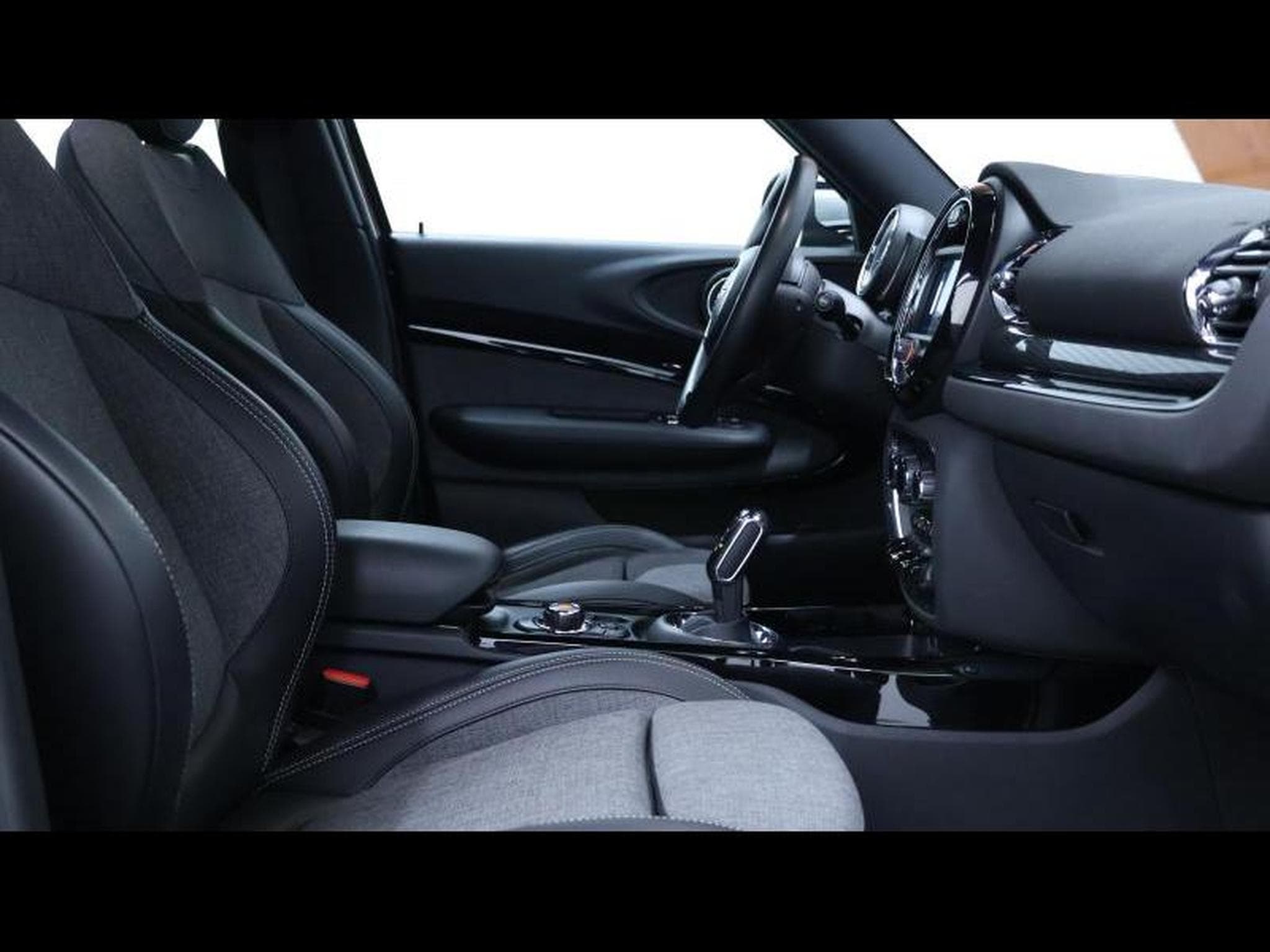 MINI One 1.5 102 Steptronic (2020) - Photo 13