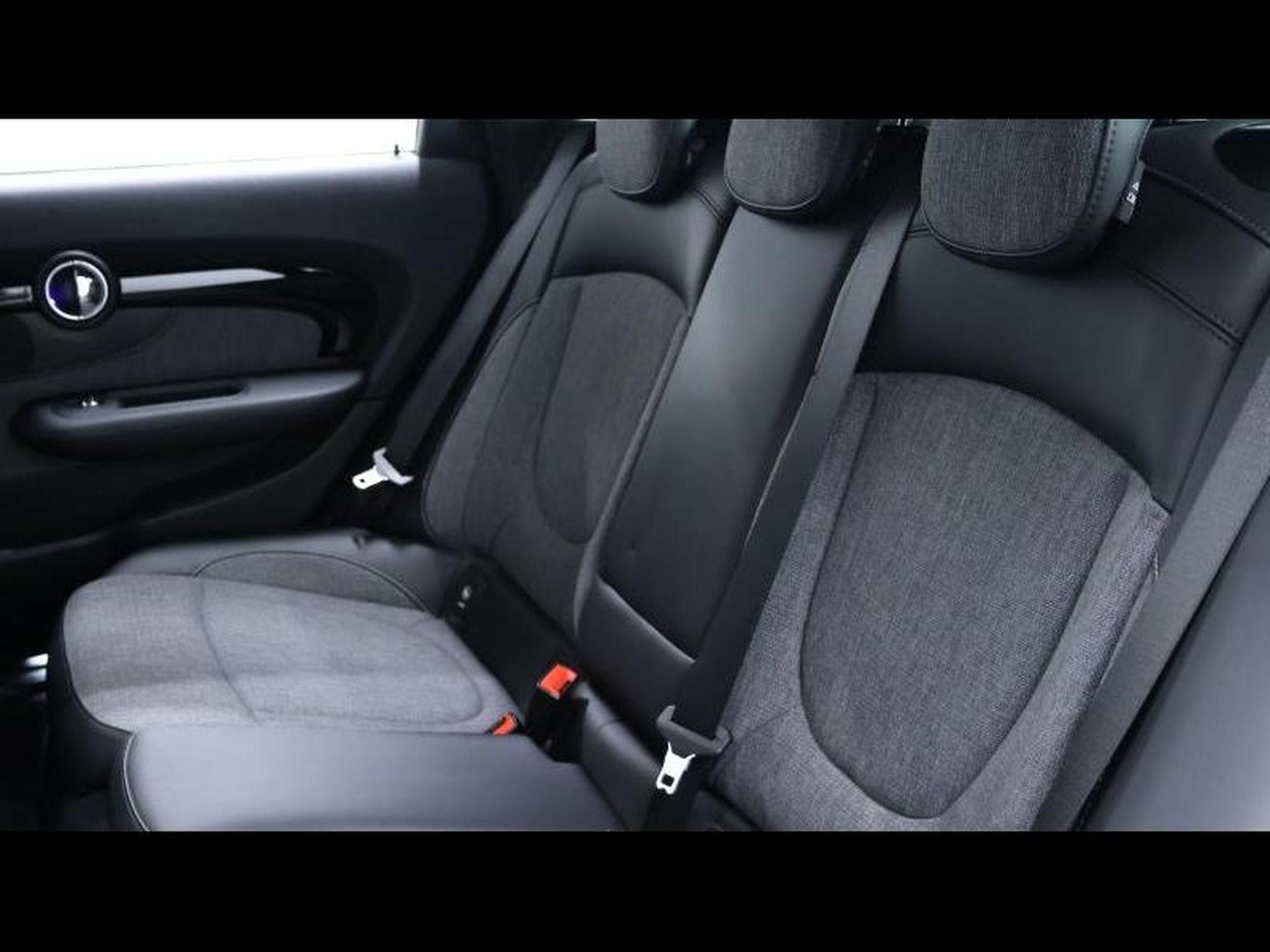 MINI One 1.5 102 Steptronic (2020) - Photo 20
