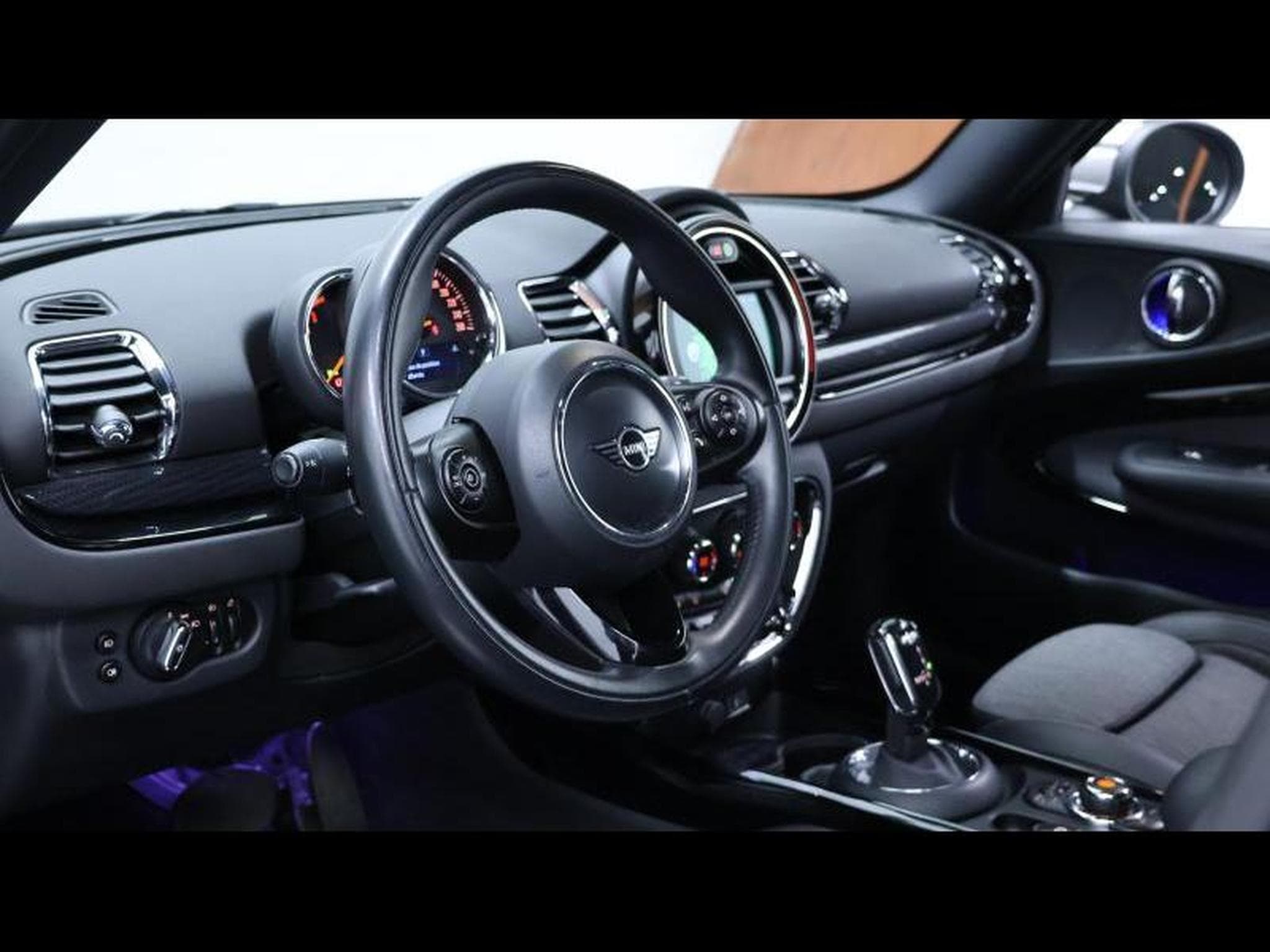 MINI One 1.5 102 Steptronic (2020) - Photo 21