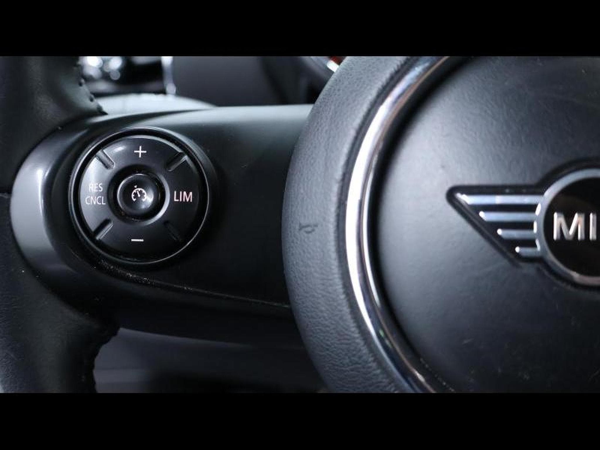 MINI One 1.5 102 Steptronic (2020) - Photo 25