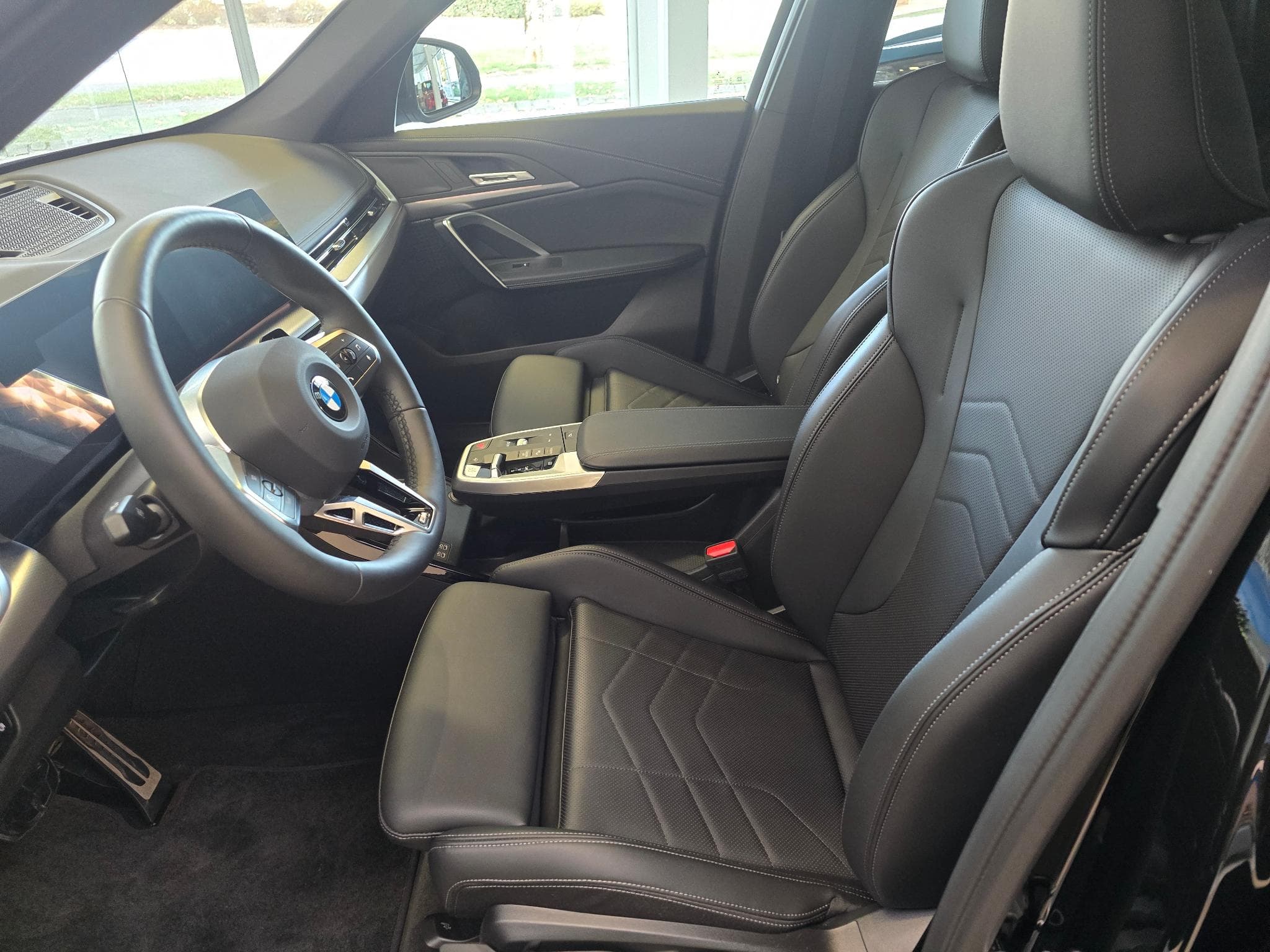 BMW X1 sDrive 18i M-Sport, Toit ouvrant (2025) - Foto 6
