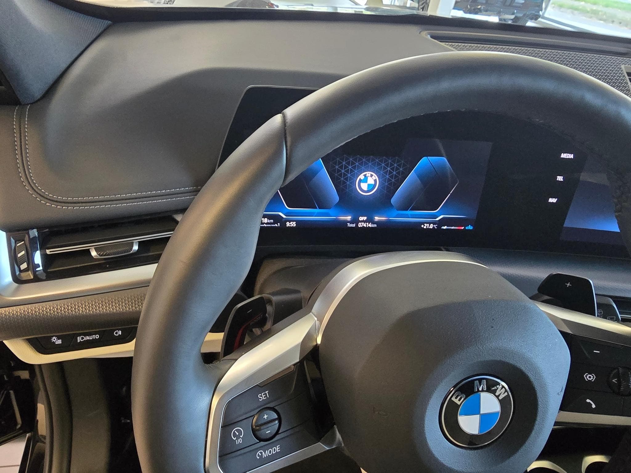 BMW X1 sDrive 18i M-Sport, Toit ouvrant (2026) - Photo 6