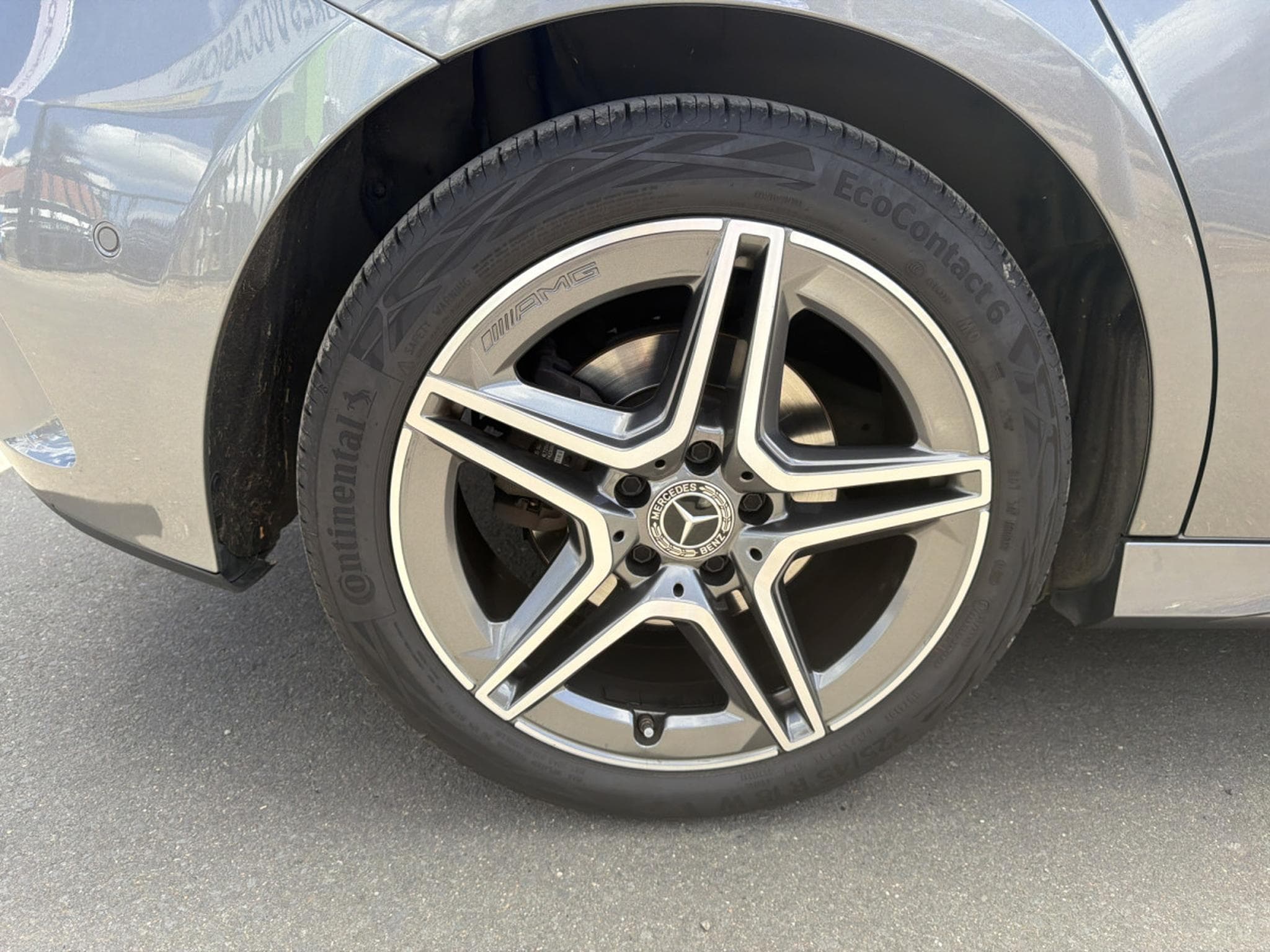 Mercedes A 220 AMG LINE 190CV (2021) - Foto 4