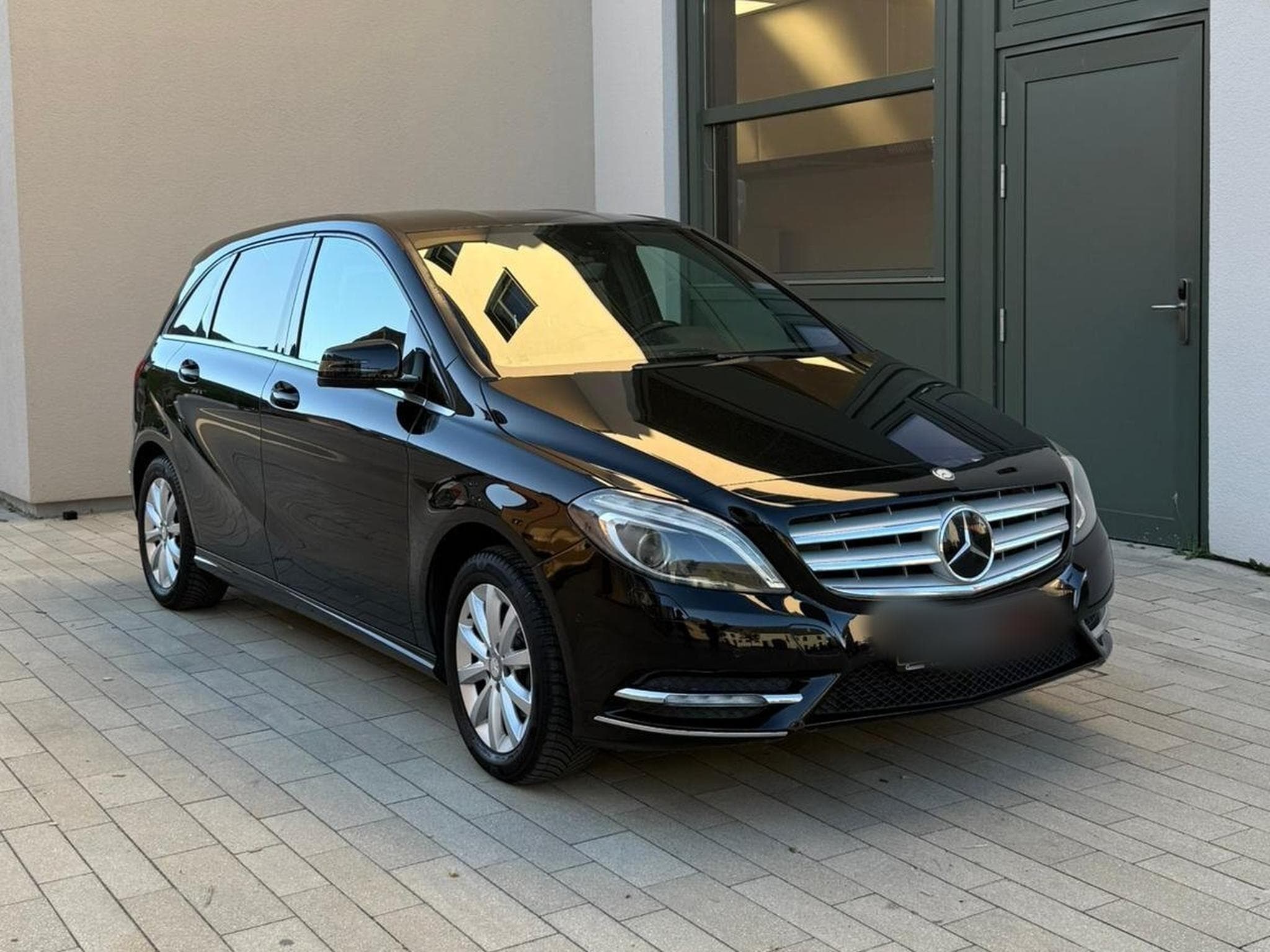 Mercedes 180 (2013) - Foto 1