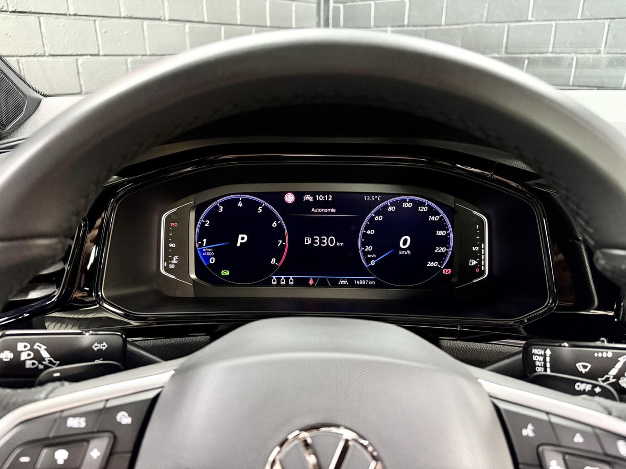 VW T-Roc R-Line Black Edition 1.5 TSI 150 CV DSG7 *PANO* BLACK* CAM * (2025) - Foto 13