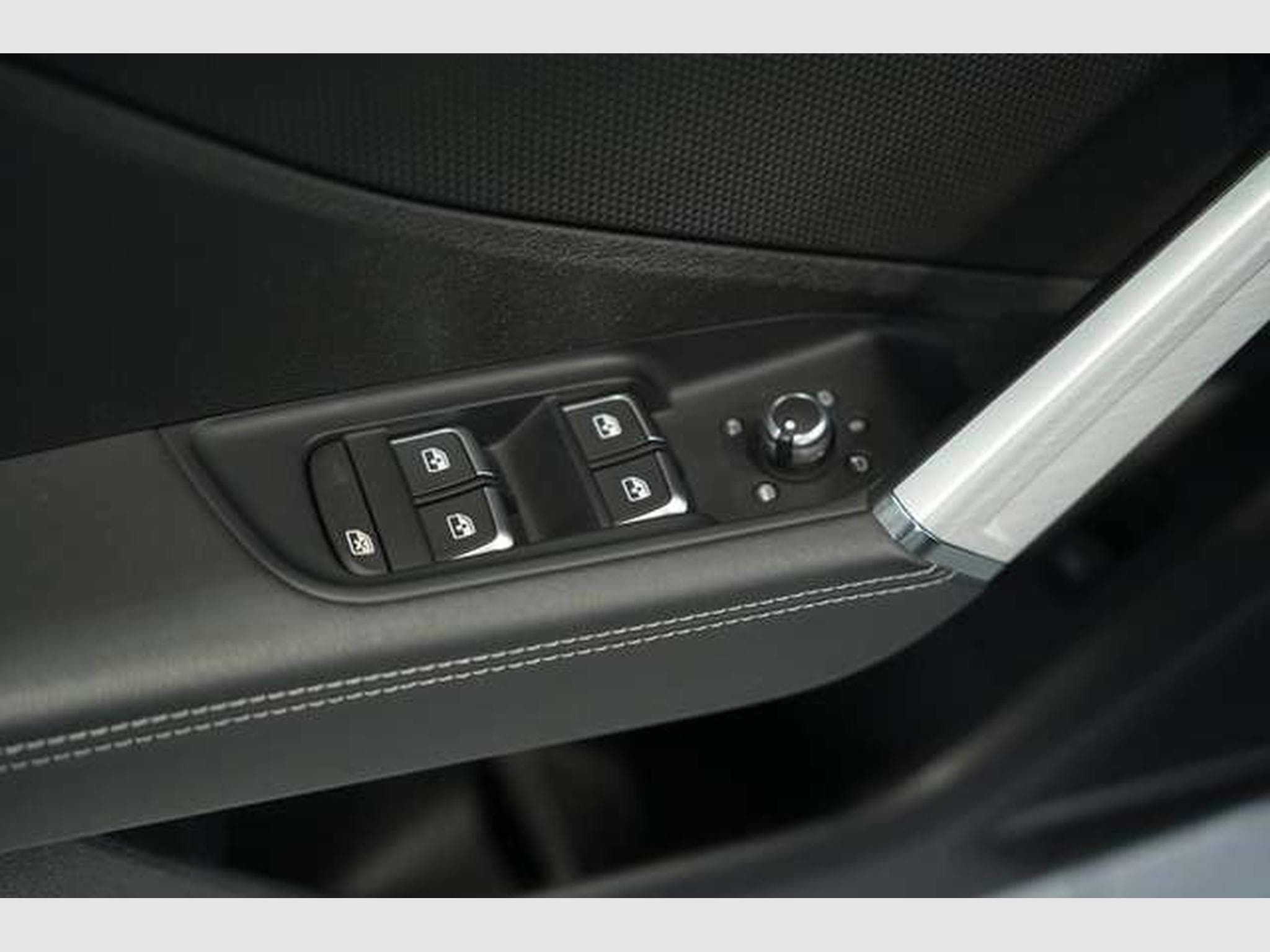 Audi Q2 40 TFSI q. S line *Virtual*Matrix*B&O*Leder (2021) - Photo 30