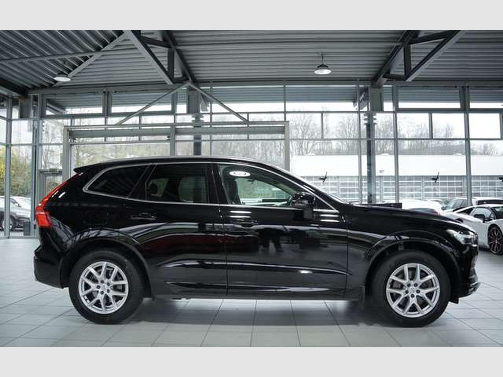 Volvo XC60 Momentum 2WD *H-UP *Kamera *Digital *Navi (2018) - Photo 6