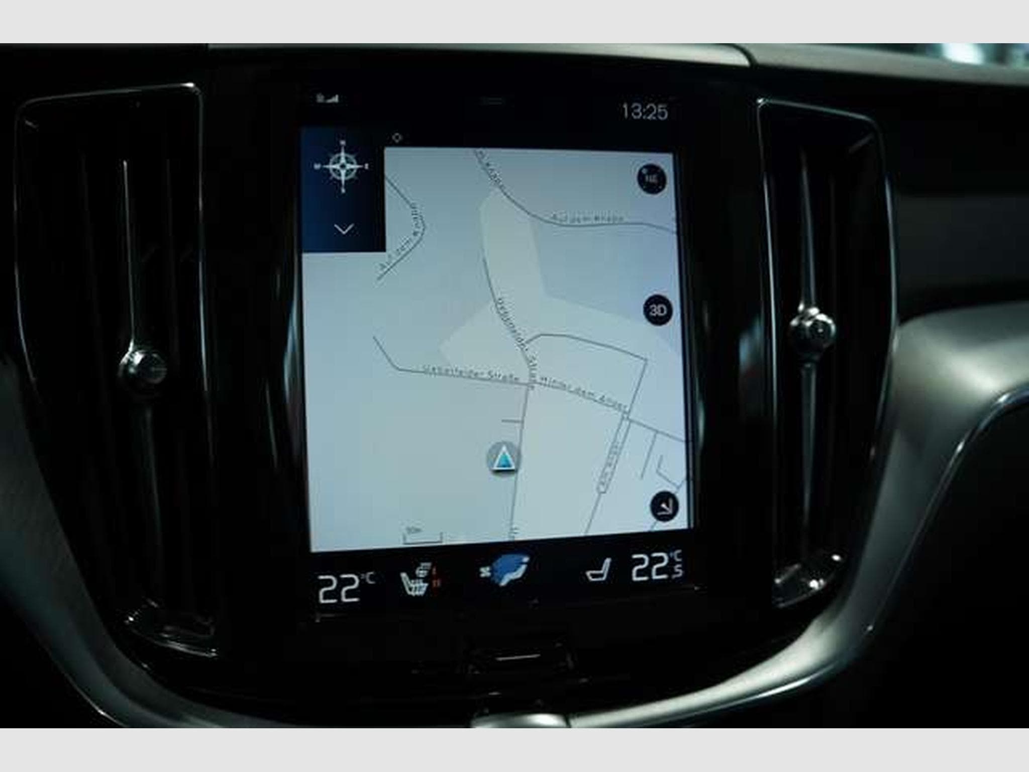 Volvo XC60 Momentum 2WD *H-UP *Kamera *Digital *Navi (2018) - Photo 23