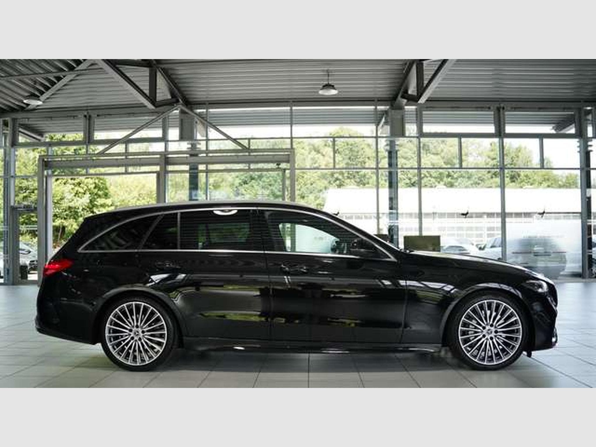 Mercedes C 200 T AMG Line *2.H *19 *Pano *AHK *Digital (2022) - Photo 7