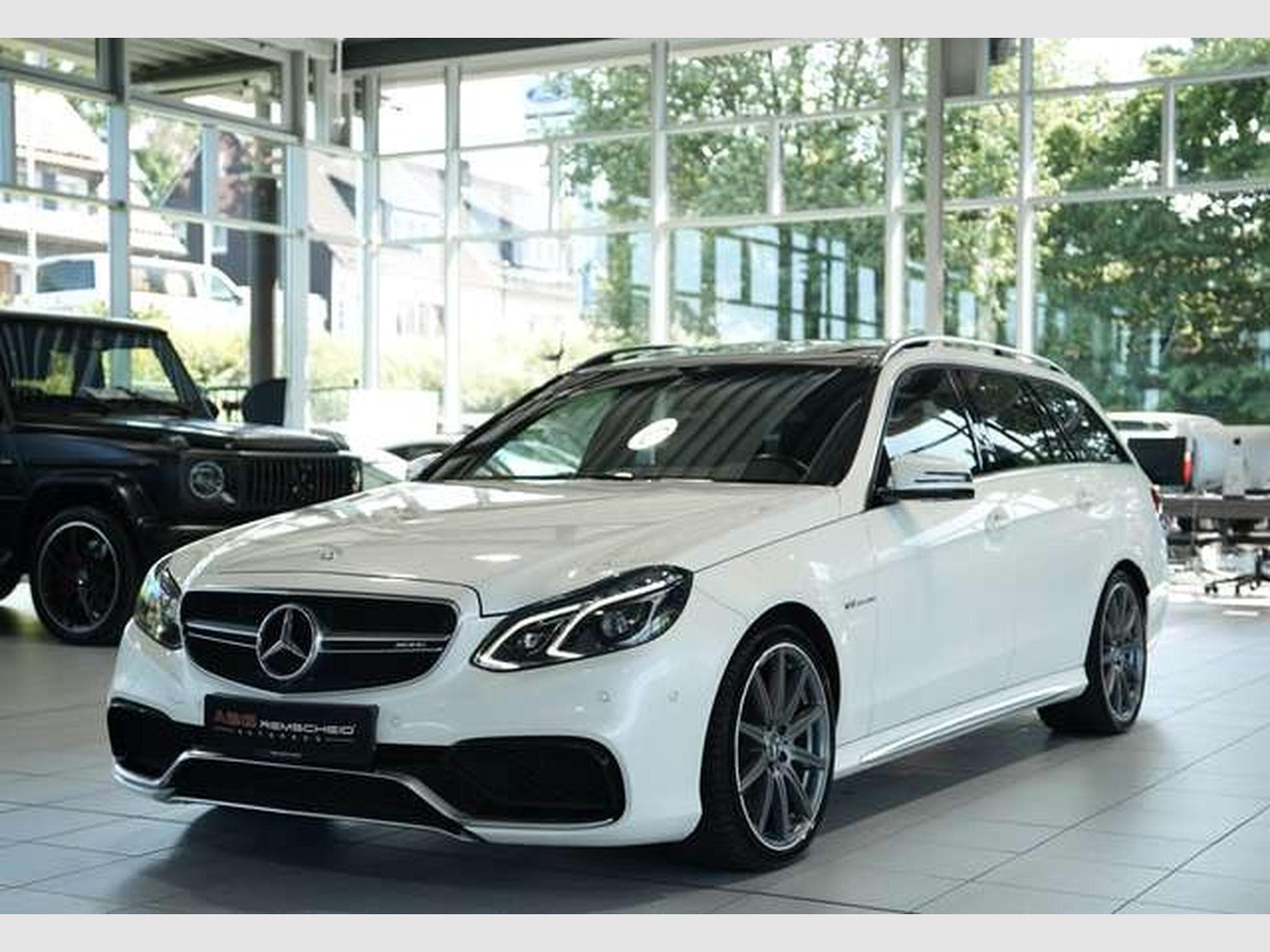 Mercedes E 63 AMG T 4M *Pano*Driver?sPackage*H&K*Designo (2014) - Photo 9