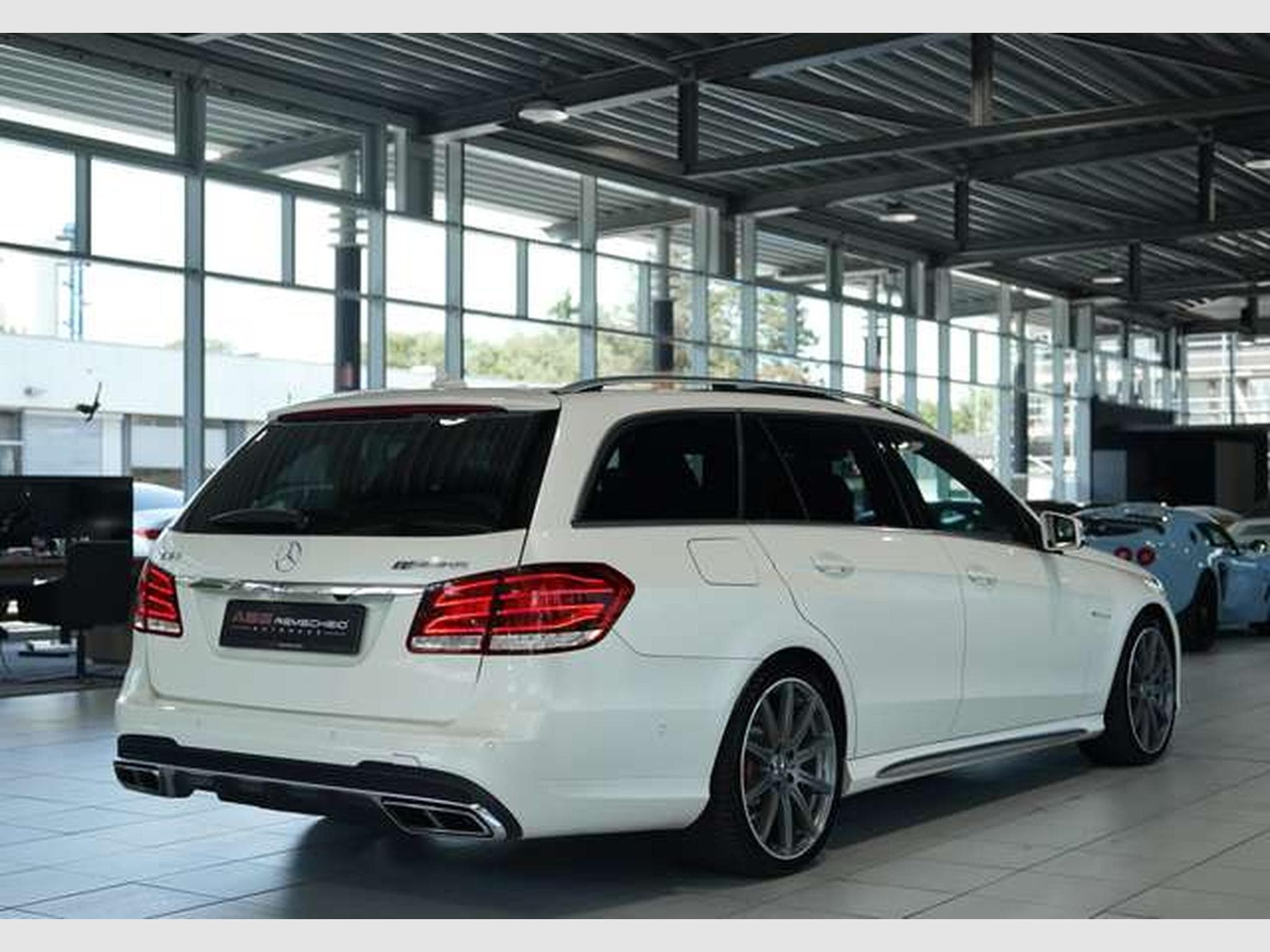 Mercedes E 63 AMG T 4M *Pano*Driver?sPackage*H&K*Designo (2014) - Photo 15