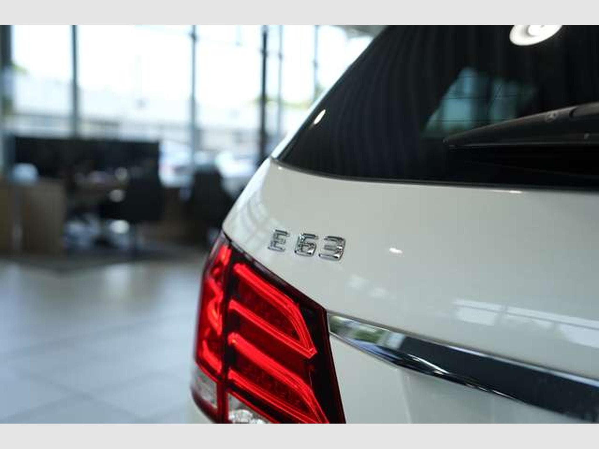 Mercedes E 63 AMG T 4M *Pano*Driver?sPackage*H&K*Designo (2014) - Photo 18