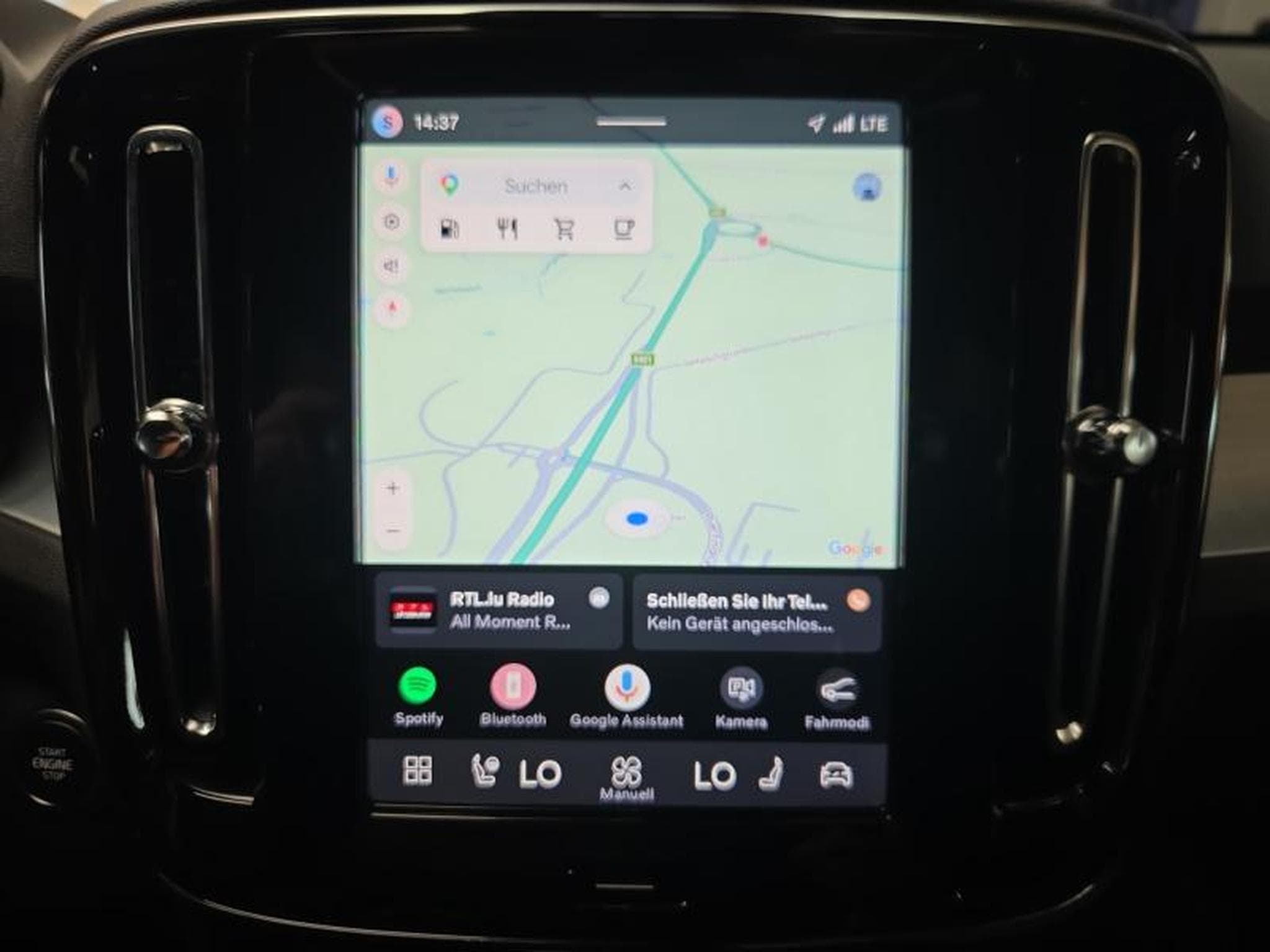 Volvo XC40 B3 Plus Dark / Essence 2026 (2025) - Photo 16
