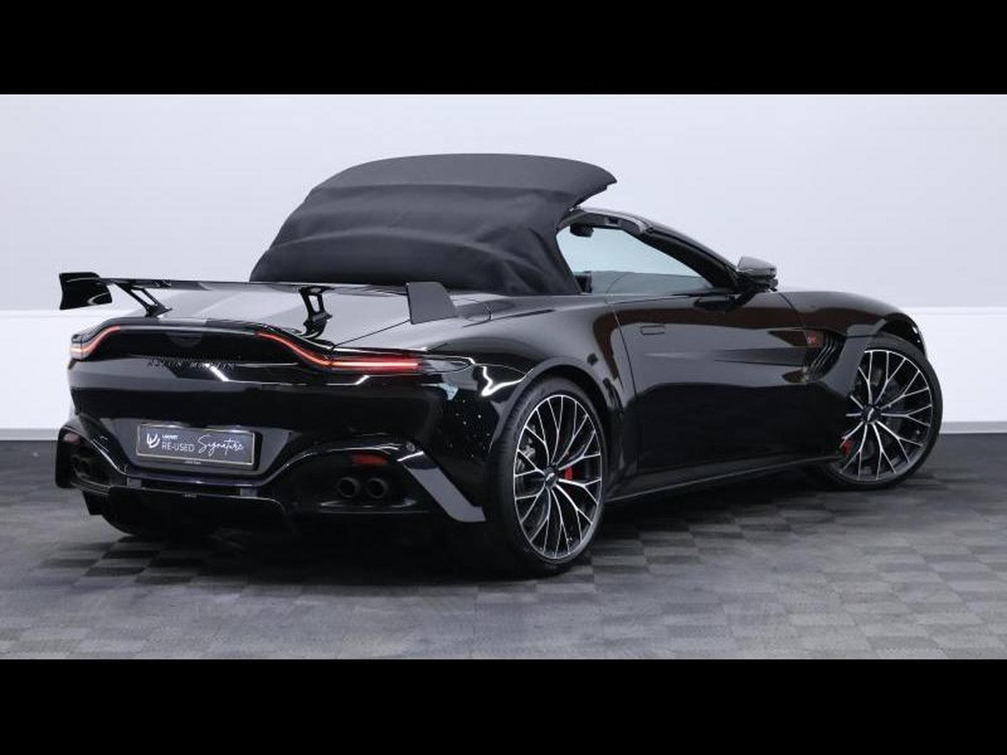 Aston-Martin V8 Vantage Roadster F1 Edition (2022) - Foto 14