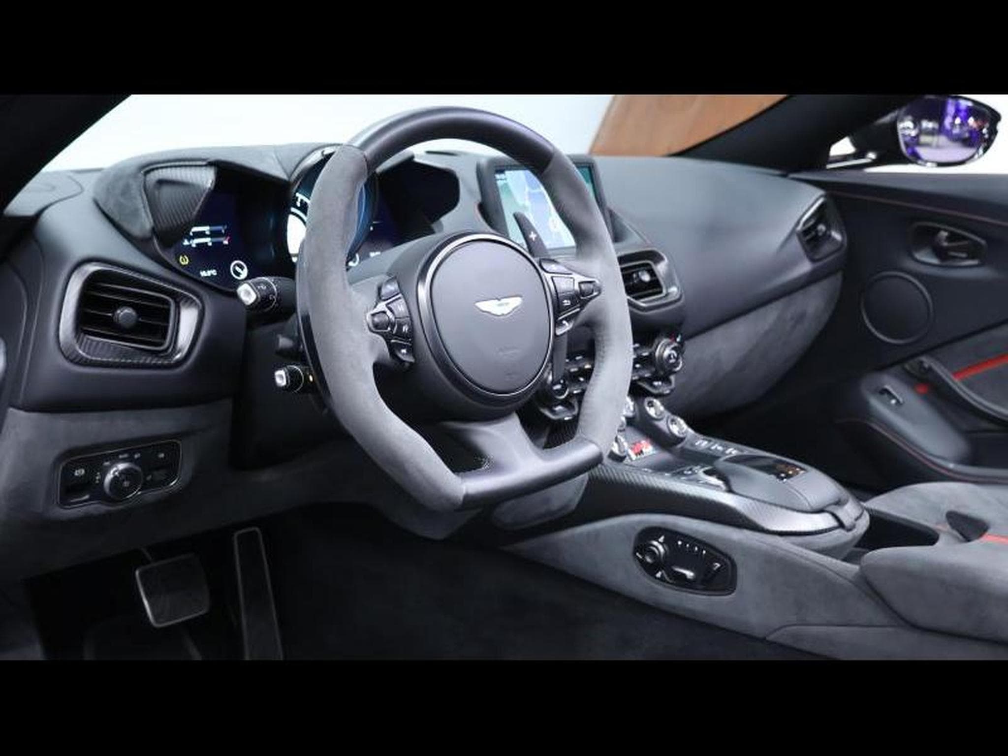 Aston-Martin V8 Vantage Roadster F1 Edition (2022) - Foto 28