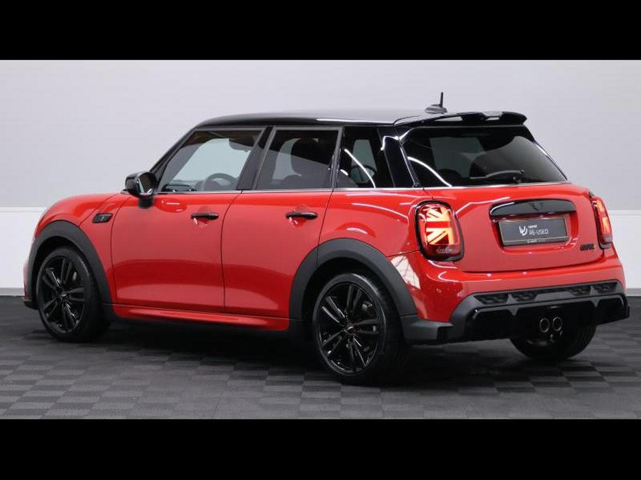 MINI Cooper 2.0 178 hatch JCW pack Steptronic (2021) - Photo 7