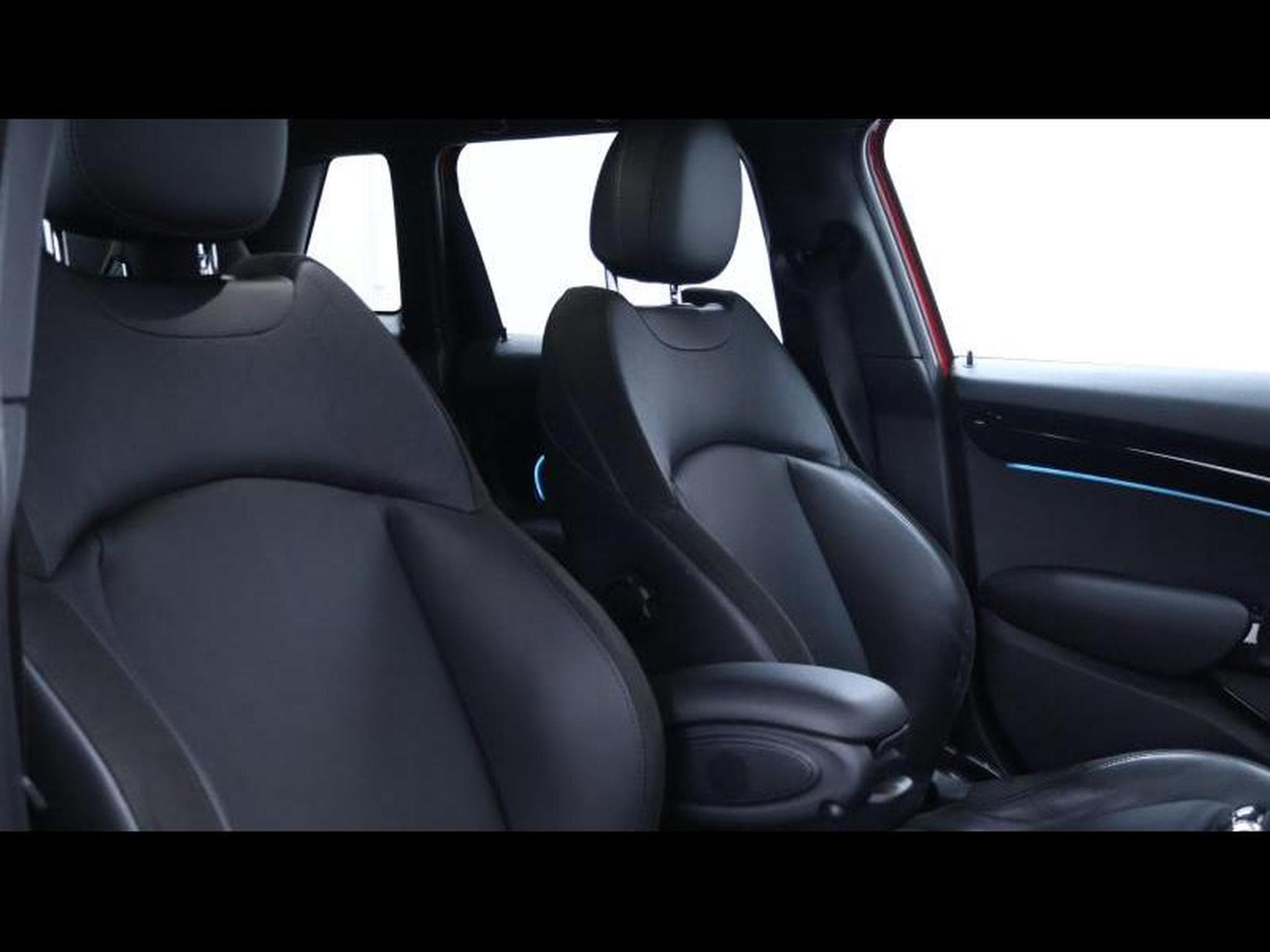 MINI Cooper 2.0 178 hatch JCW pack Steptronic (2021) - Photo 13