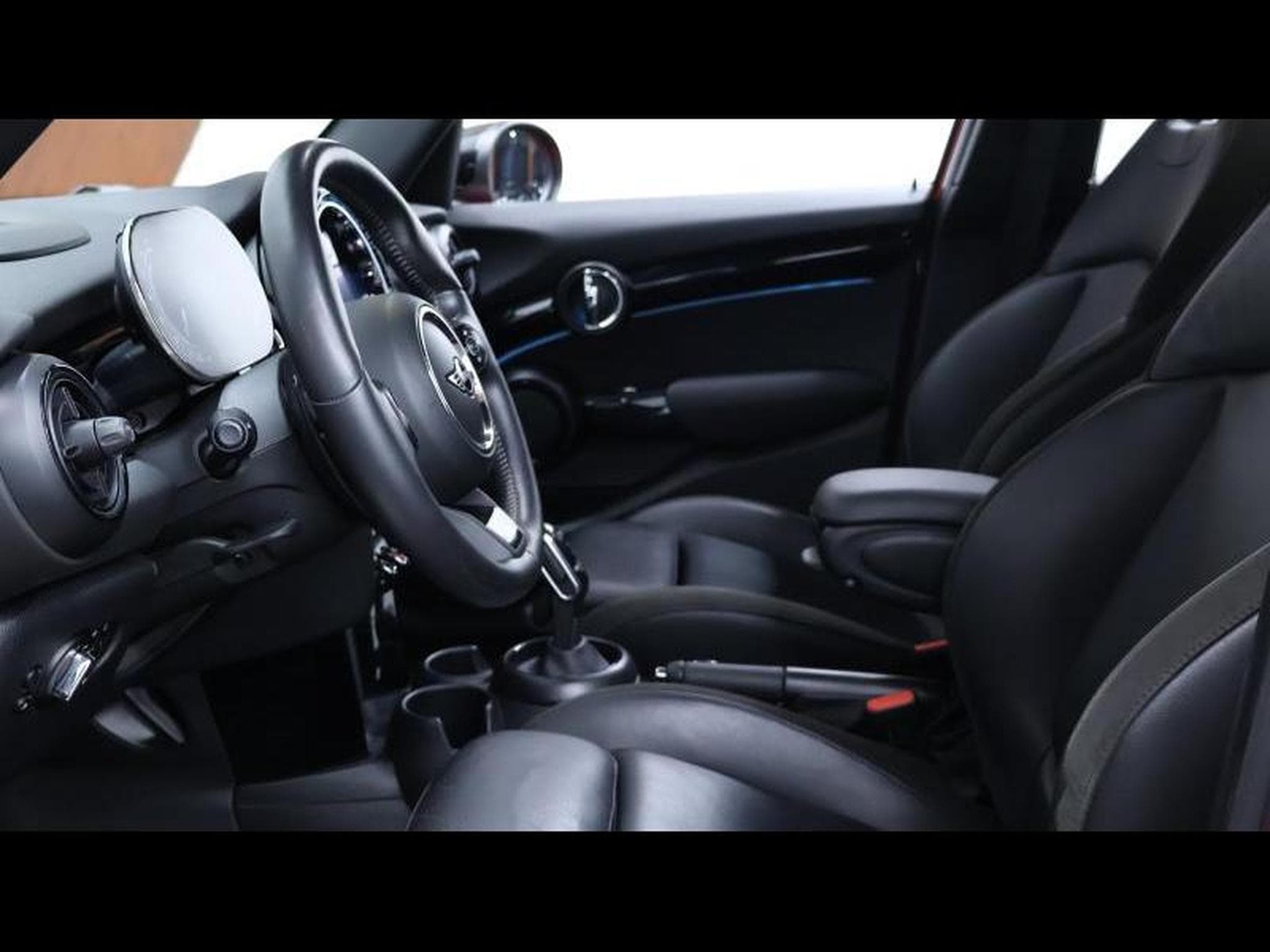 MINI Cooper 2.0 178 hatch JCW pack Steptronic (2021) - Photo 16