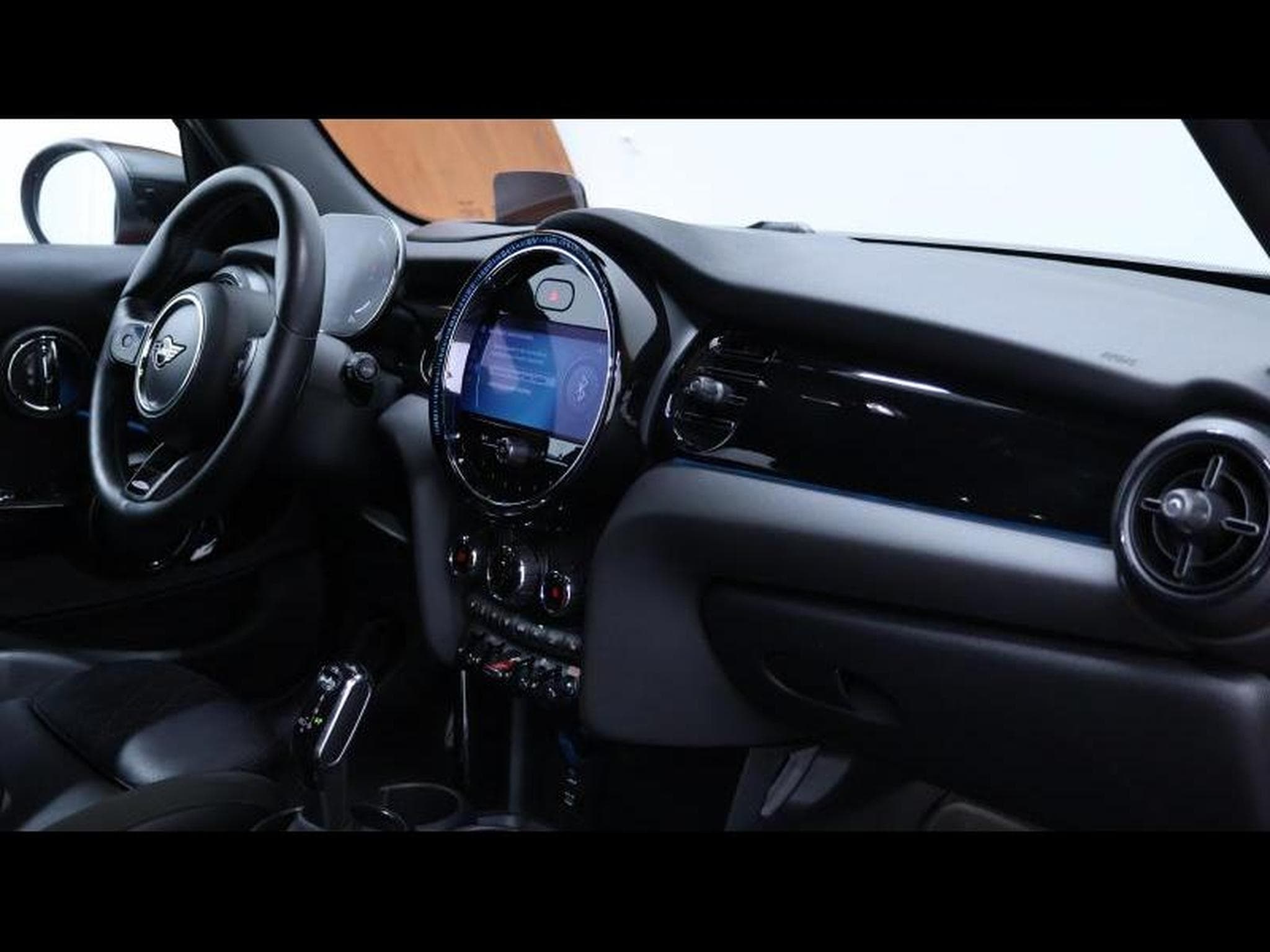 MINI Cooper 2.0 178 hatch JCW pack Steptronic (2021) - Photo 22
