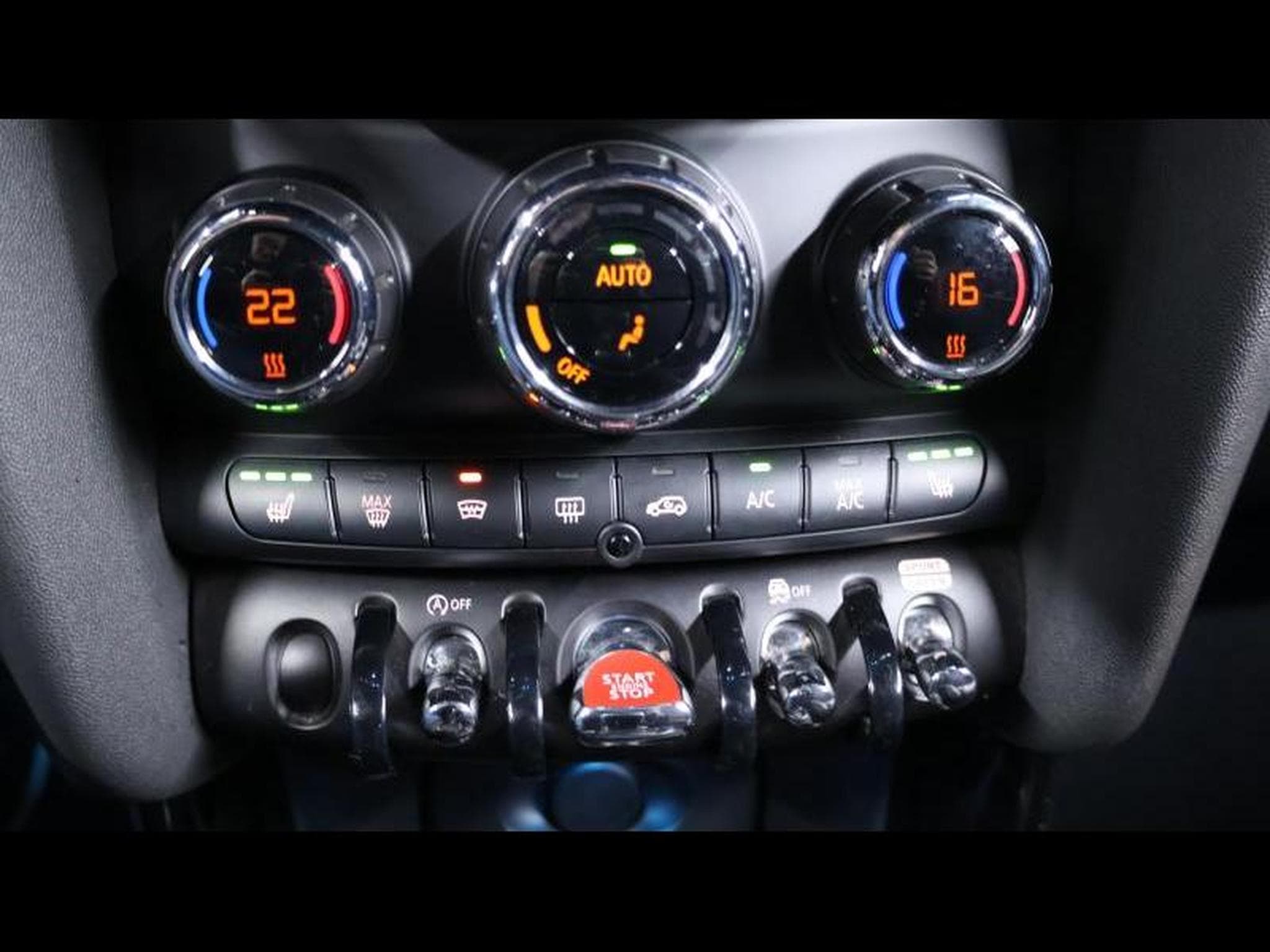MINI Cooper 2.0 178 hatch JCW pack Steptronic (2021) - Photo 28