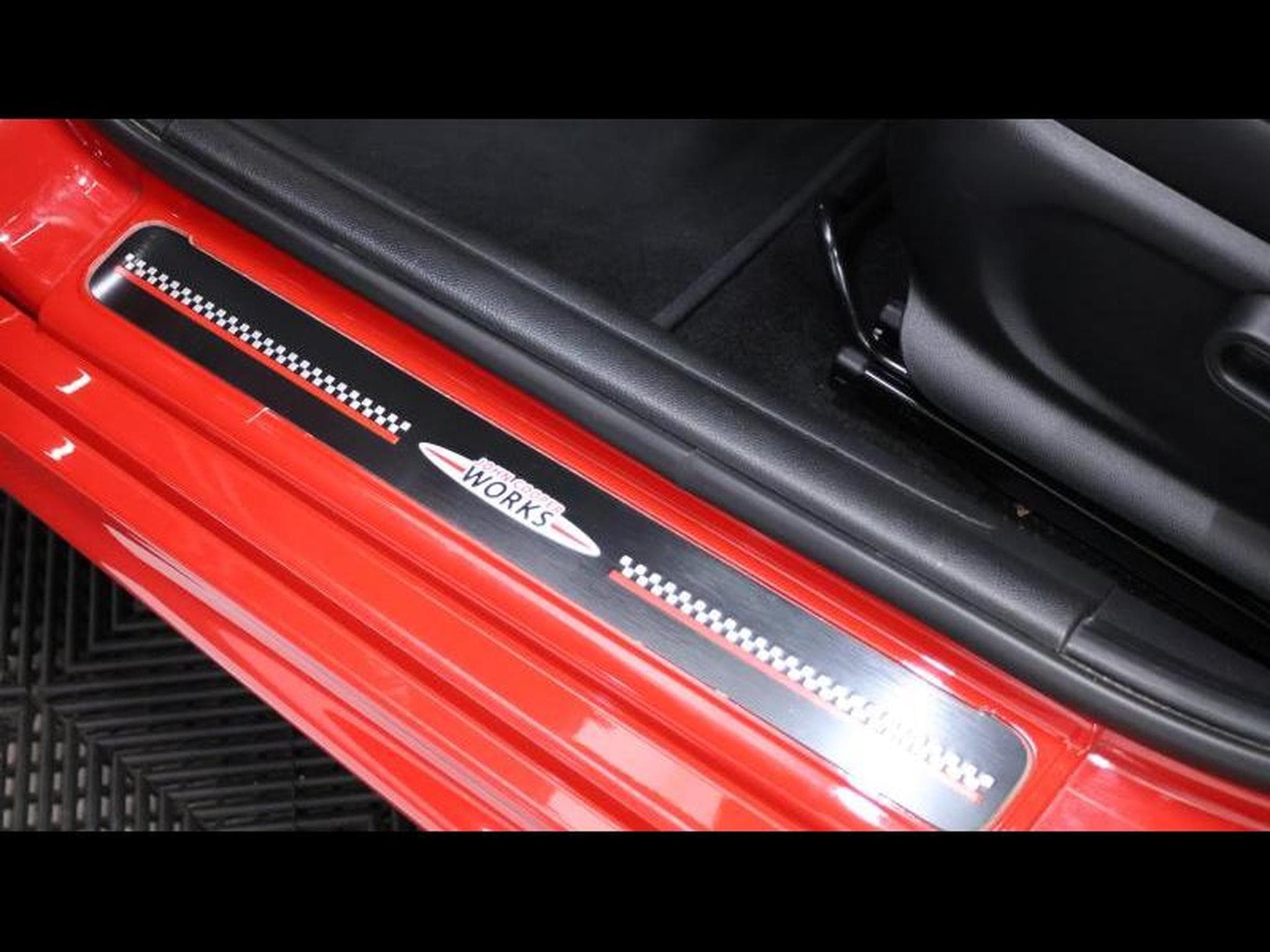 MINI Cooper 2.0 178 hatch JCW pack Steptronic (2021) - Photo 35