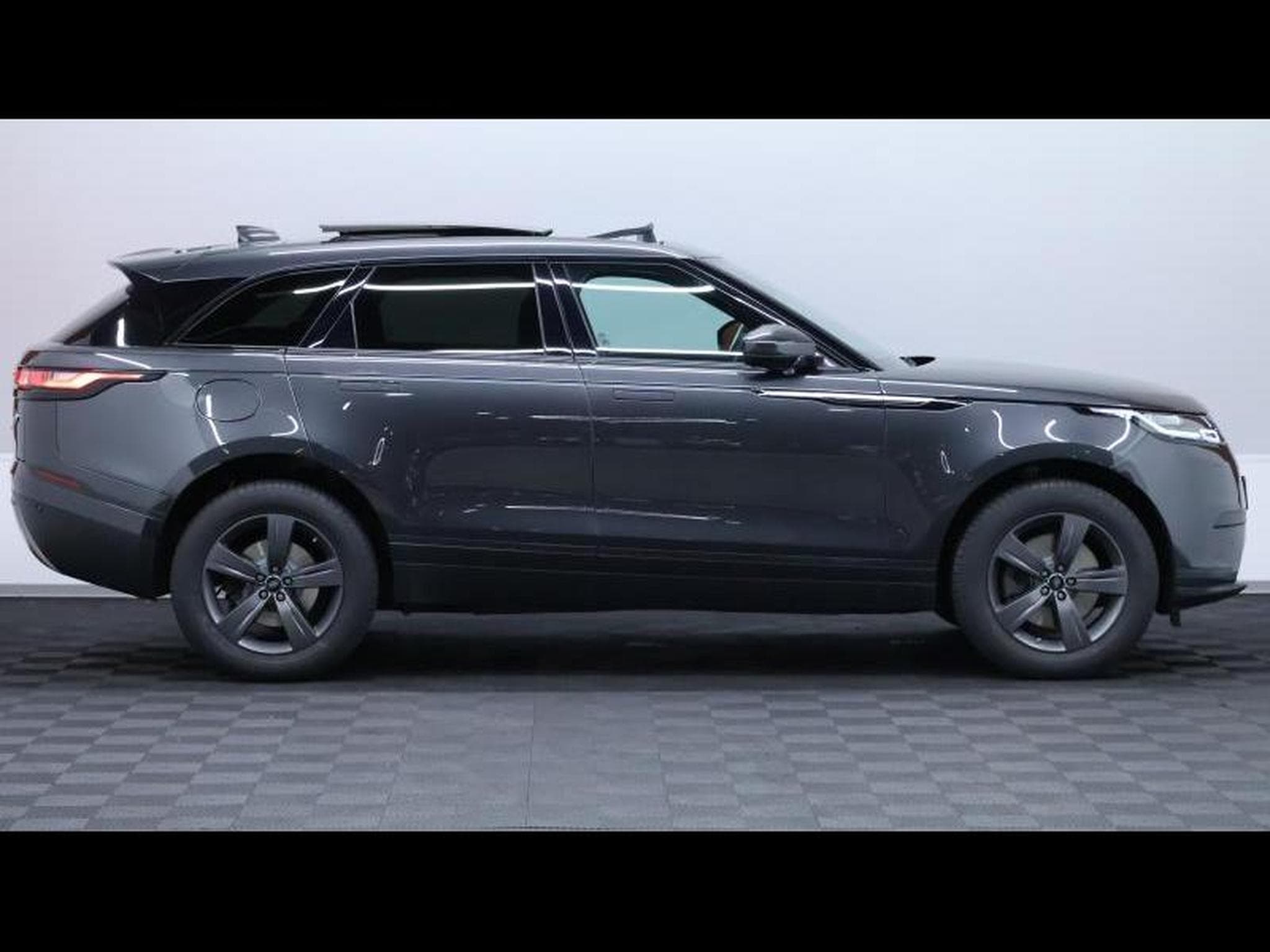 Land-Rover Range Rover Velar D200 S Auto AWD (2024) - Photo 4