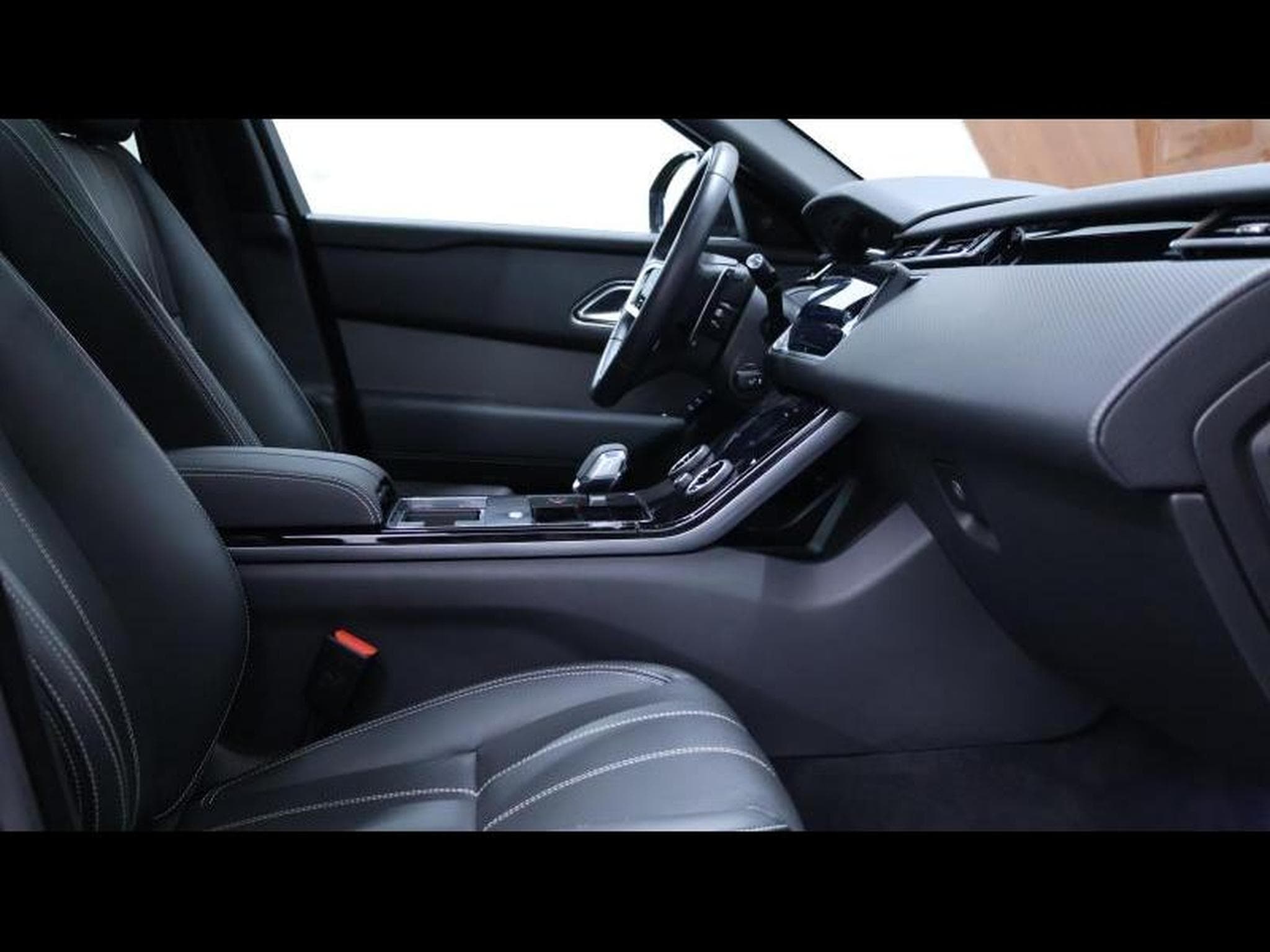 Land-Rover Range Rover Velar D200 S Auto AWD (2024) - Photo 12