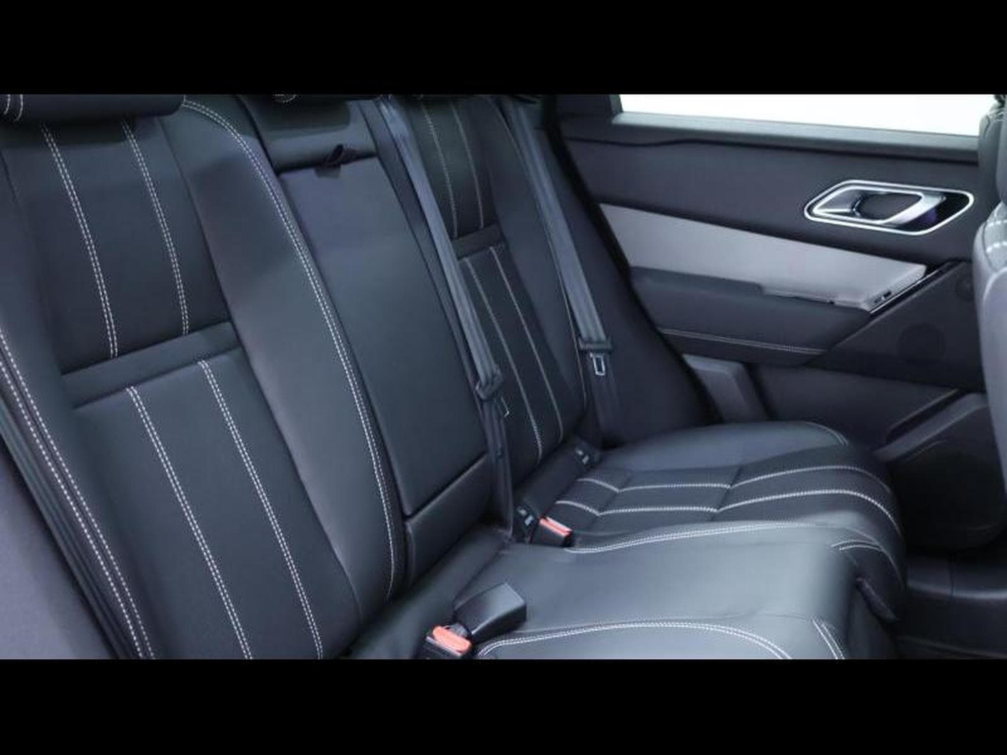 Land-Rover Range Rover Velar D200 S Auto AWD (2024) - Photo 15