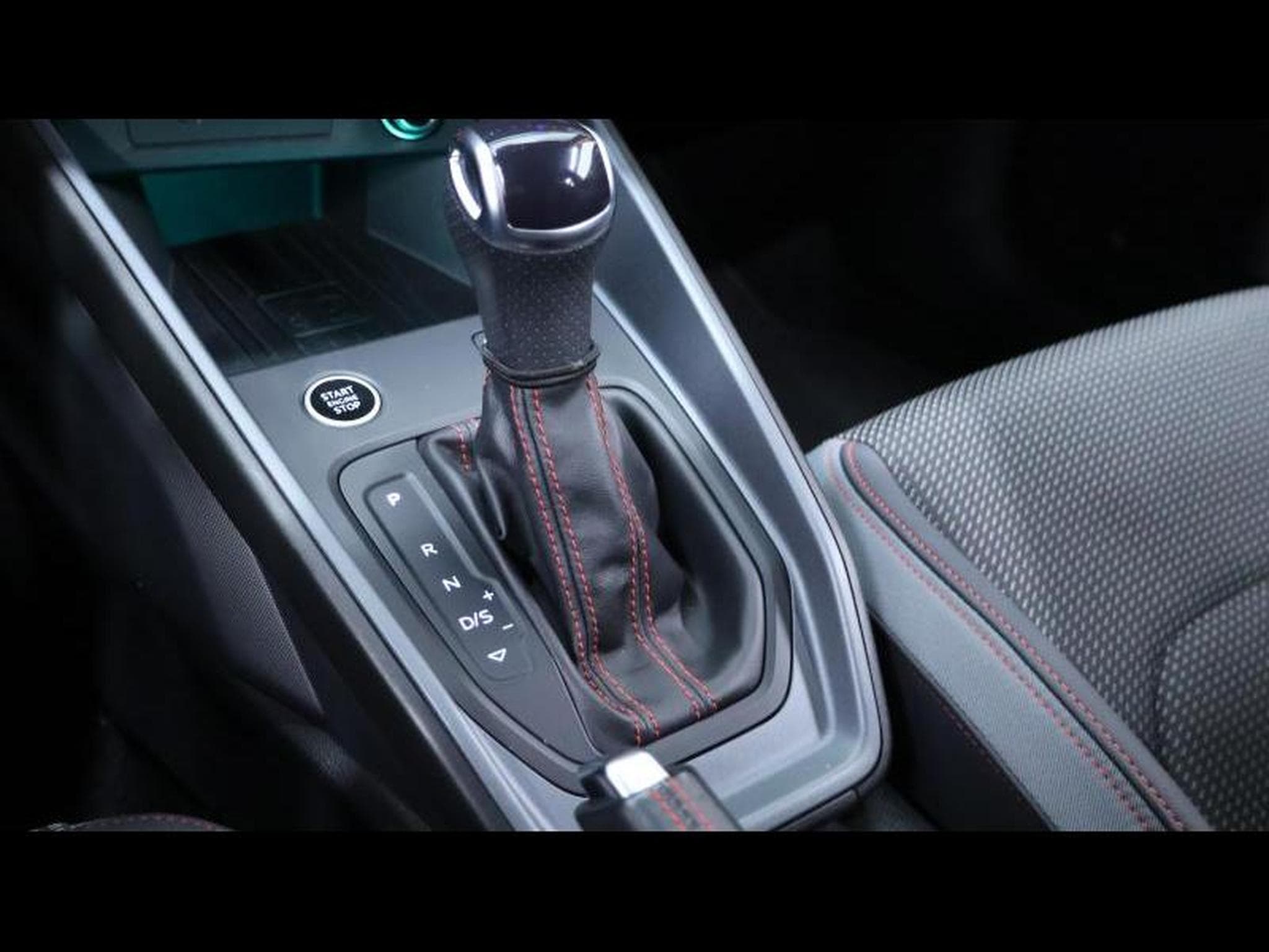 Audi A1 Sportback 30 TFSI S-Line S-tronic (2023) - Photo 26