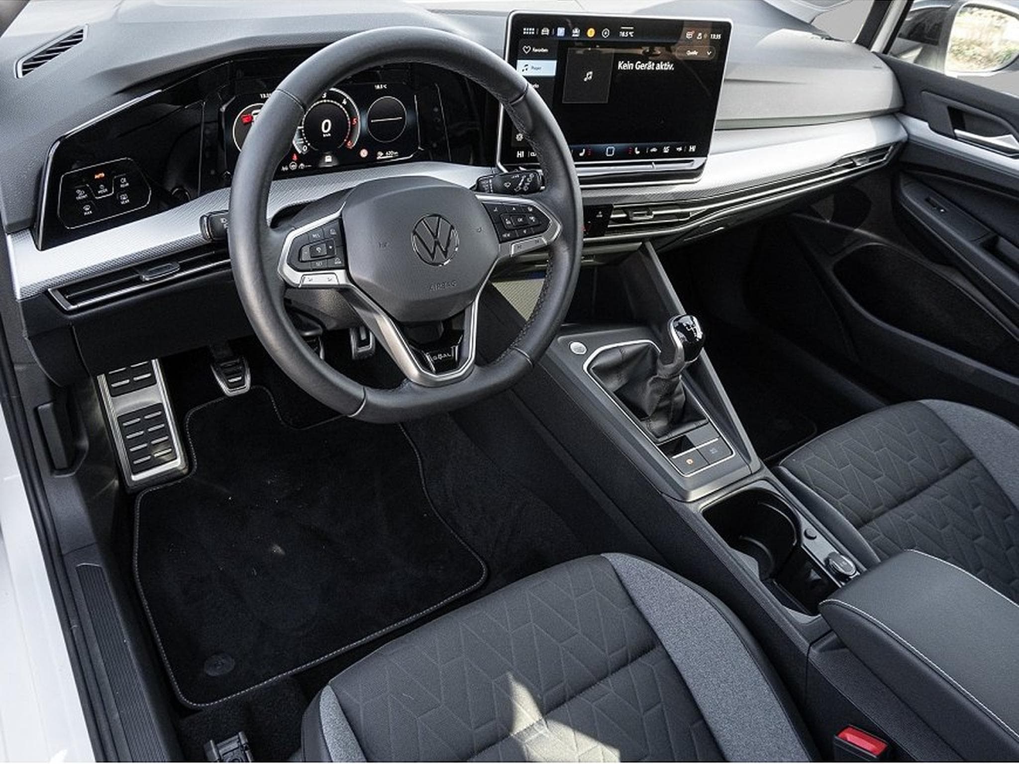 VW Golf (2025) - Photo 5