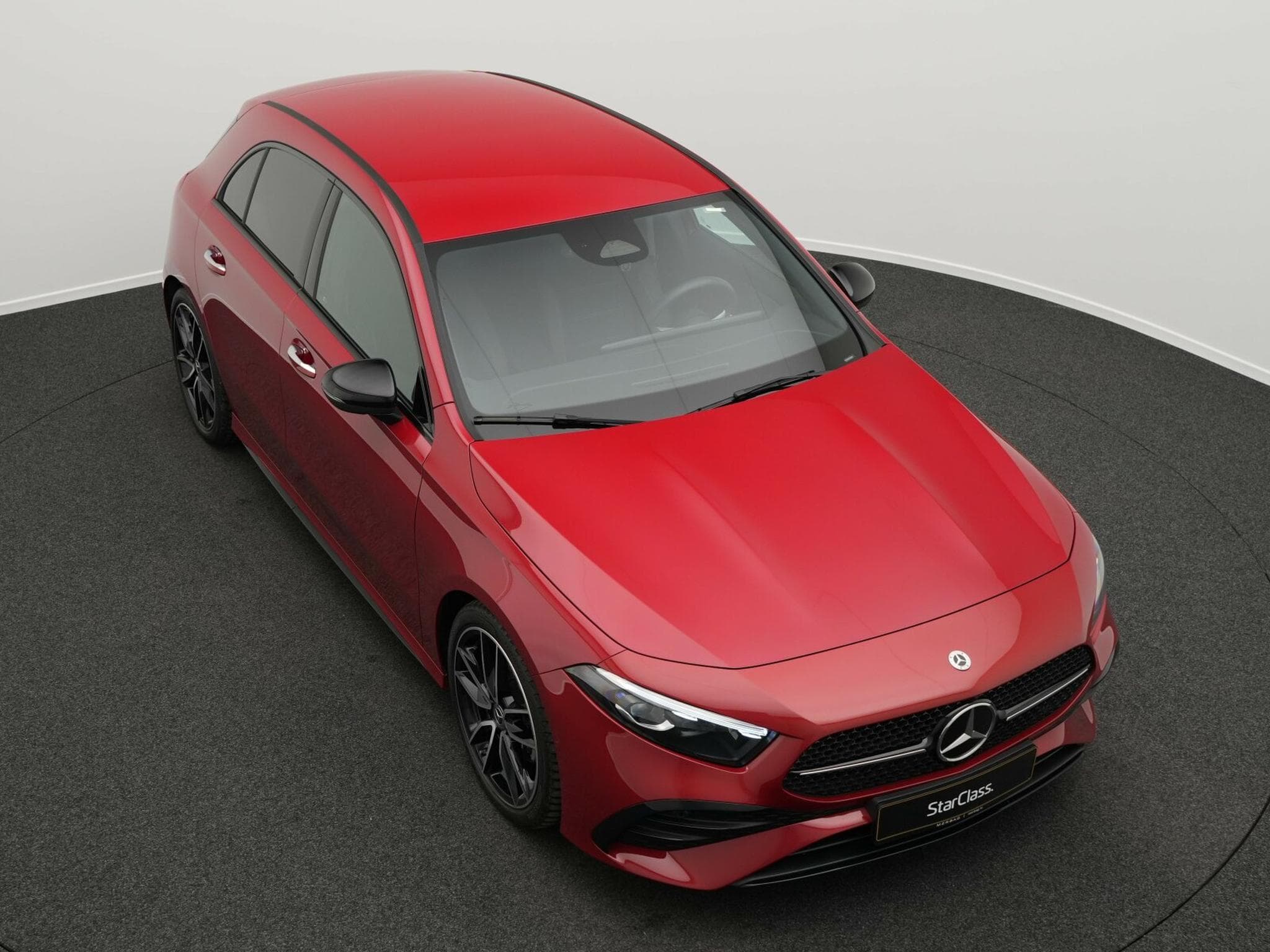 Mercedes A 200 d AMG-Line Multi+Kamera+AHK+19"+Night (2025) - Photo 12
