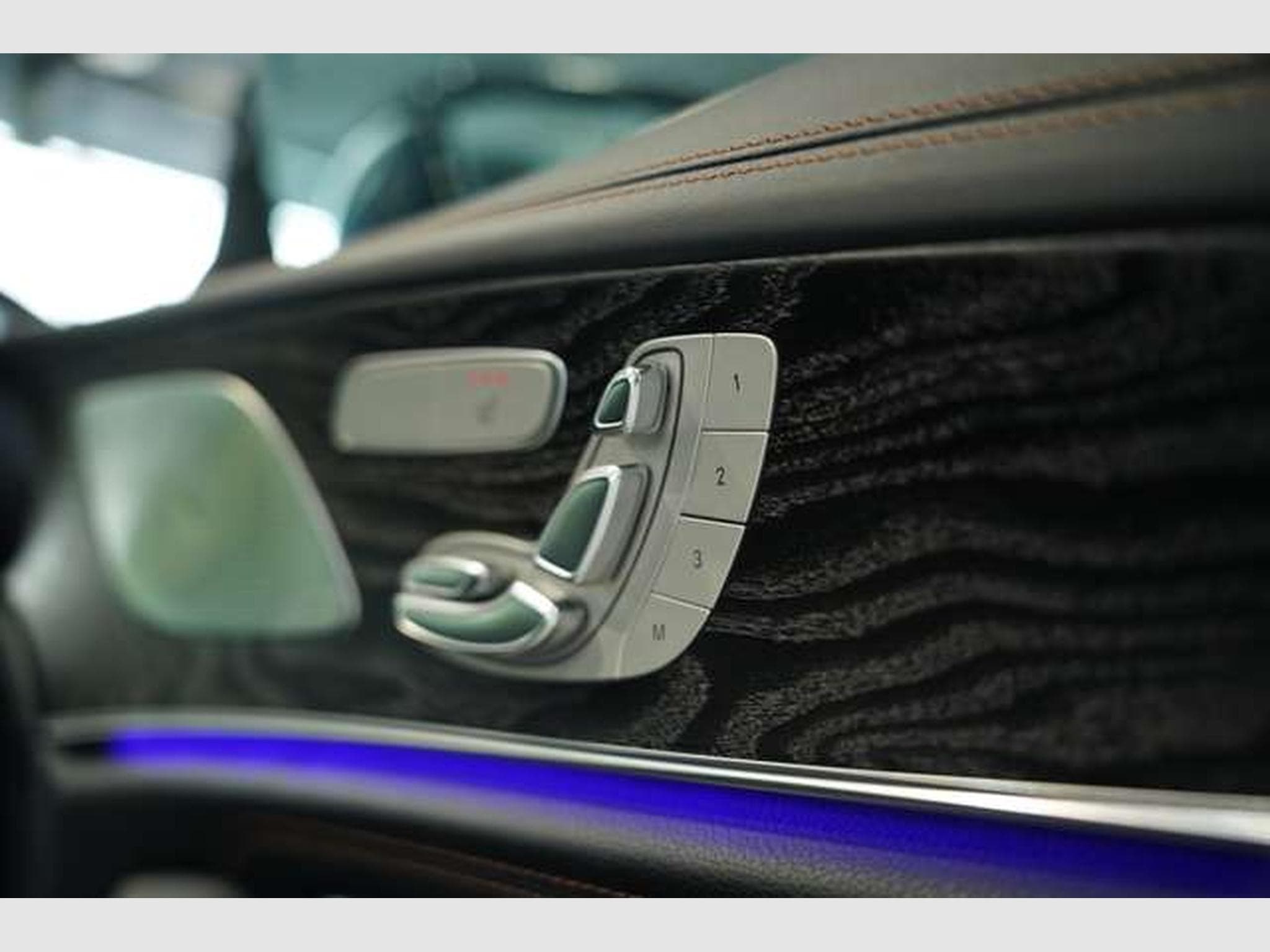 Mercedes CLS 400 d 4M Edition 1 *21 *LUFT *GSD *H-UP (2018) - Photo 18