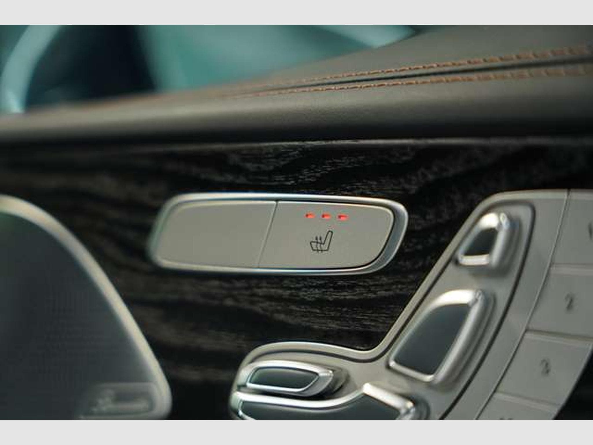 Mercedes CLS 400 d 4M Edition 1 *21 *LUFT *GSD *H-UP (2018) - Photo 19