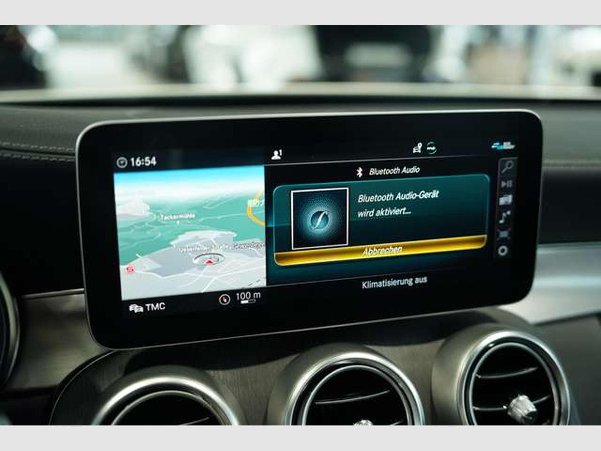 Mercedes C 43 AMG Cabrio 4M *19 *Night *HUD *Digital (2019) - Photo 37