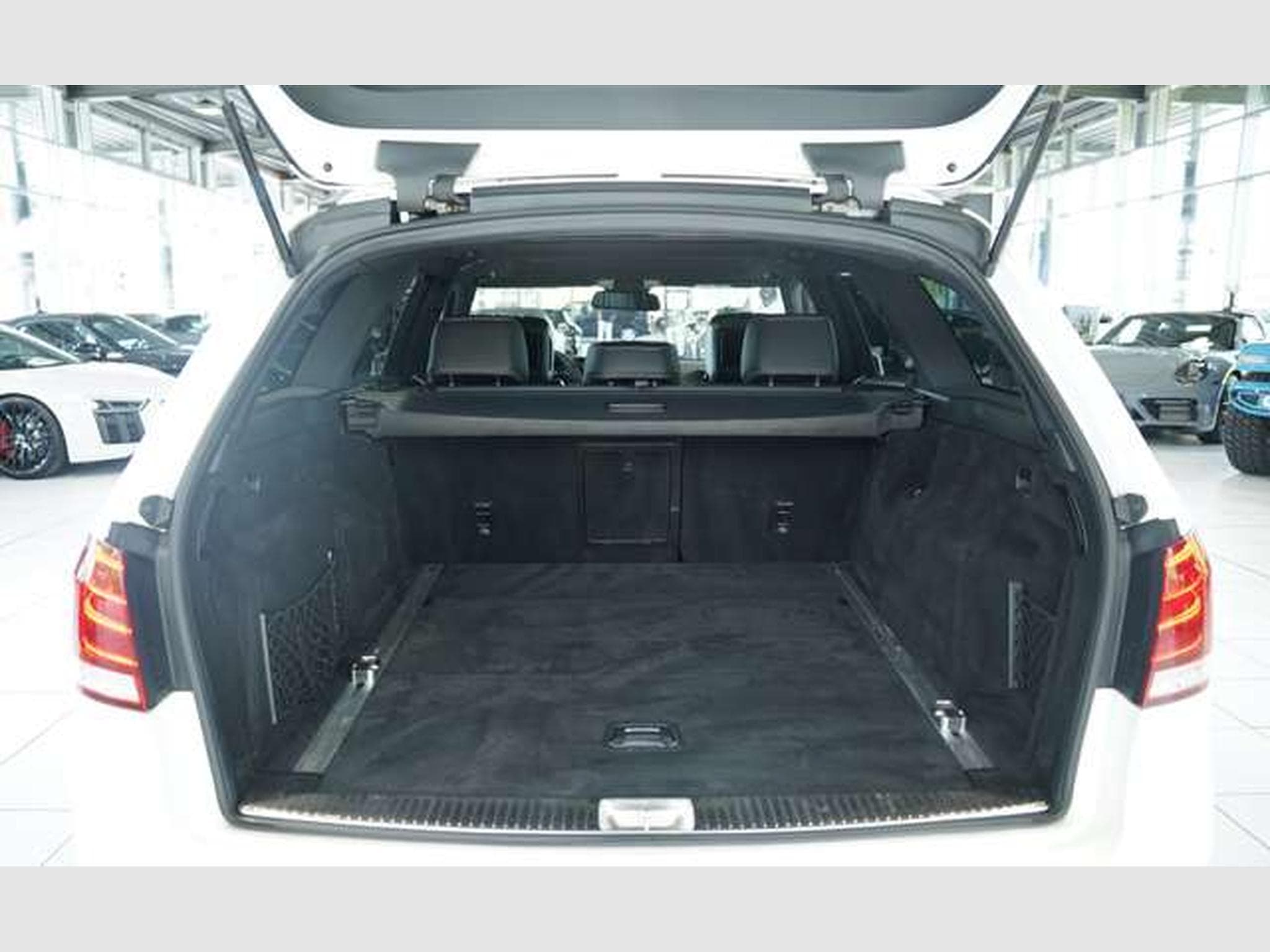 Mercedes E 63 AMG T 4M *Pano*Driver?sPackage*H&K*Designo (2014) - Foto 49