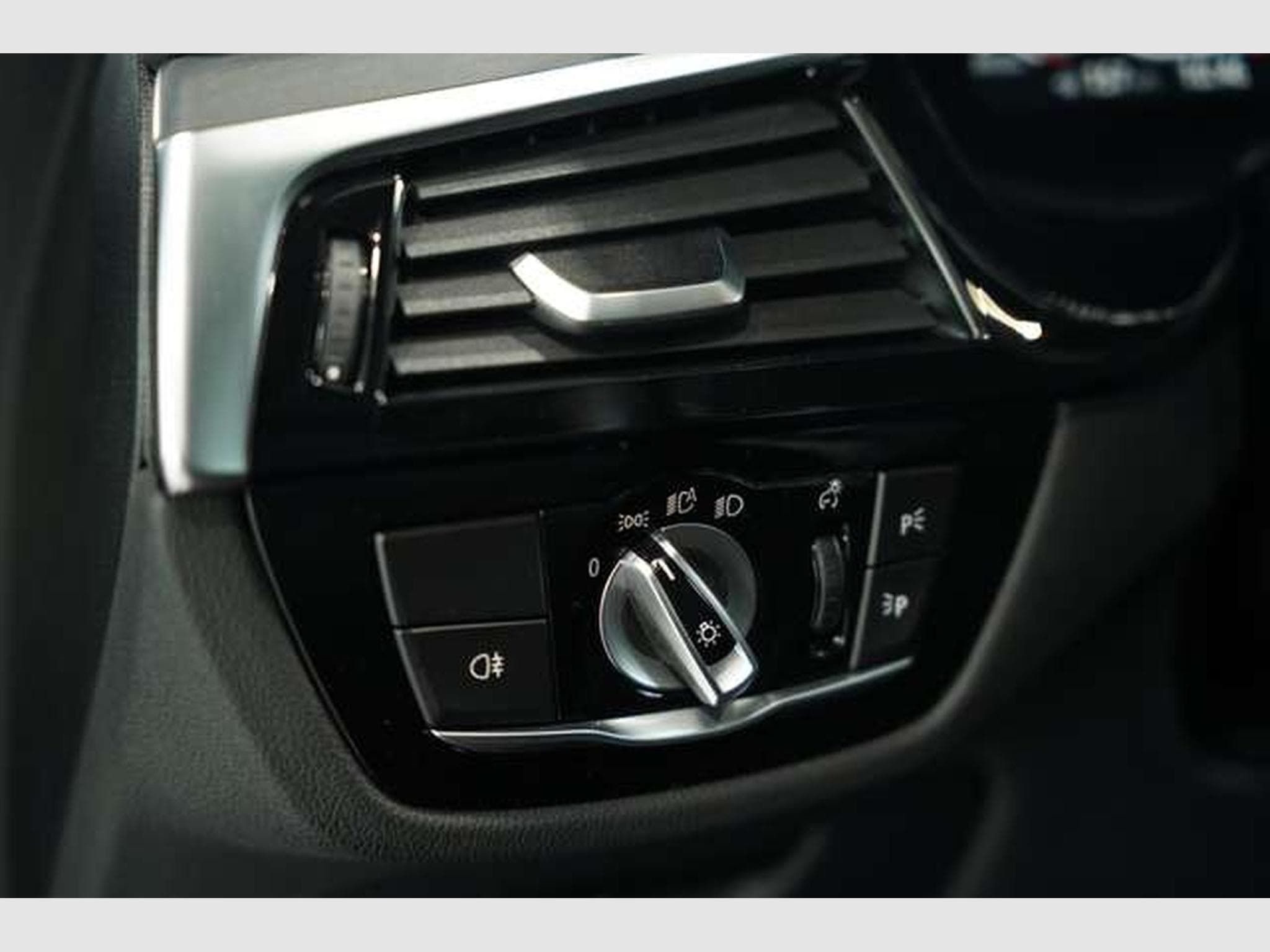 BMW 540 d Touring xD M Sport *2.H *ACC*Pano*HUD*AHK (2021) - Photo 29