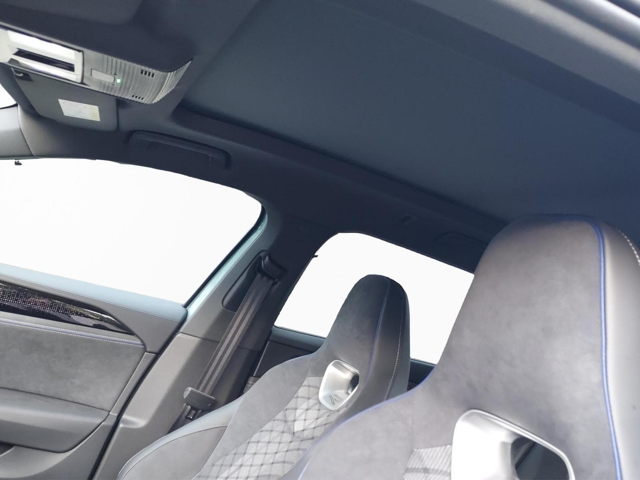 VW Passat R-Line (2026) - Photo 8