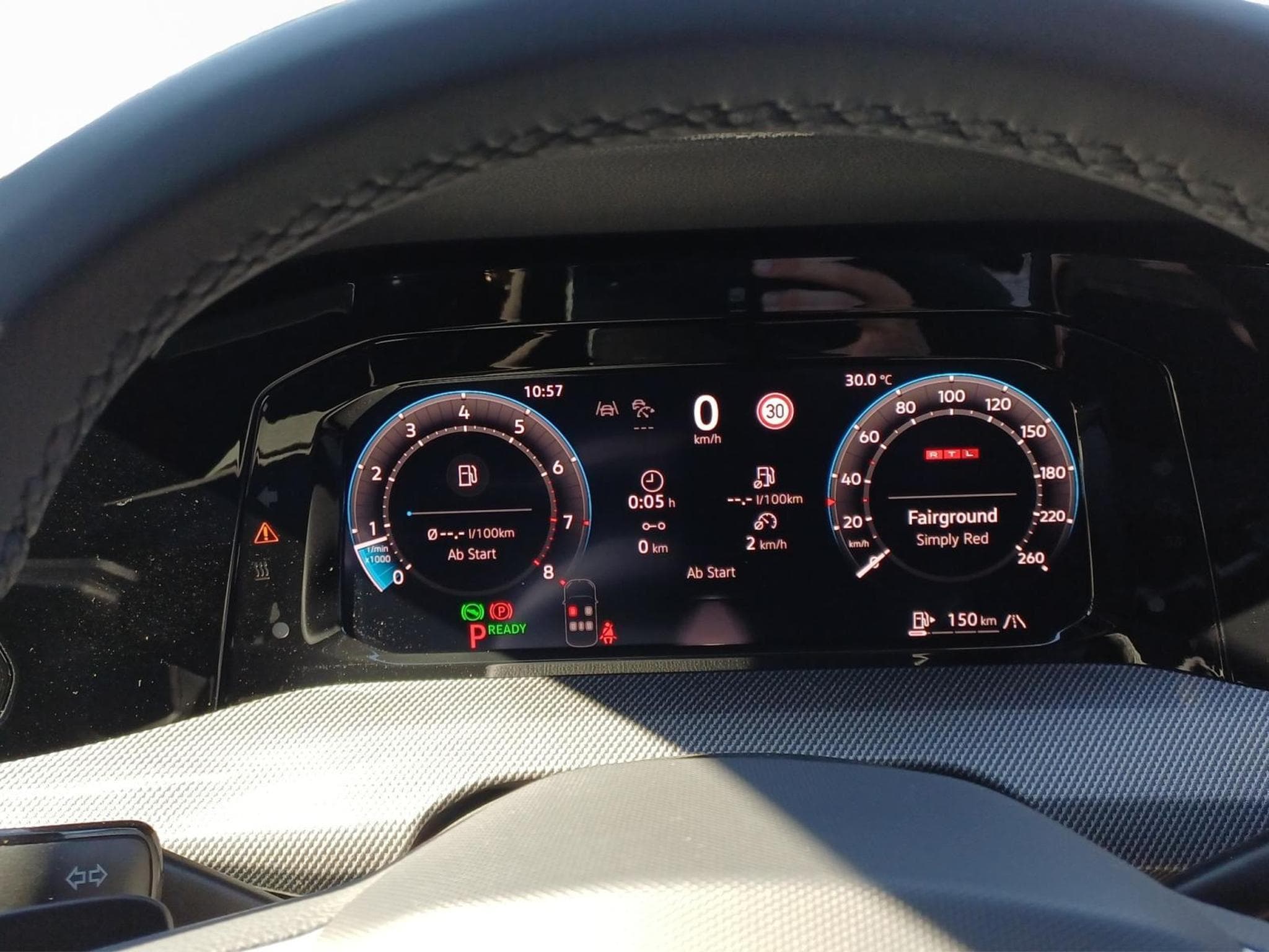 VW Golf R-Line (2026) - Photo 11