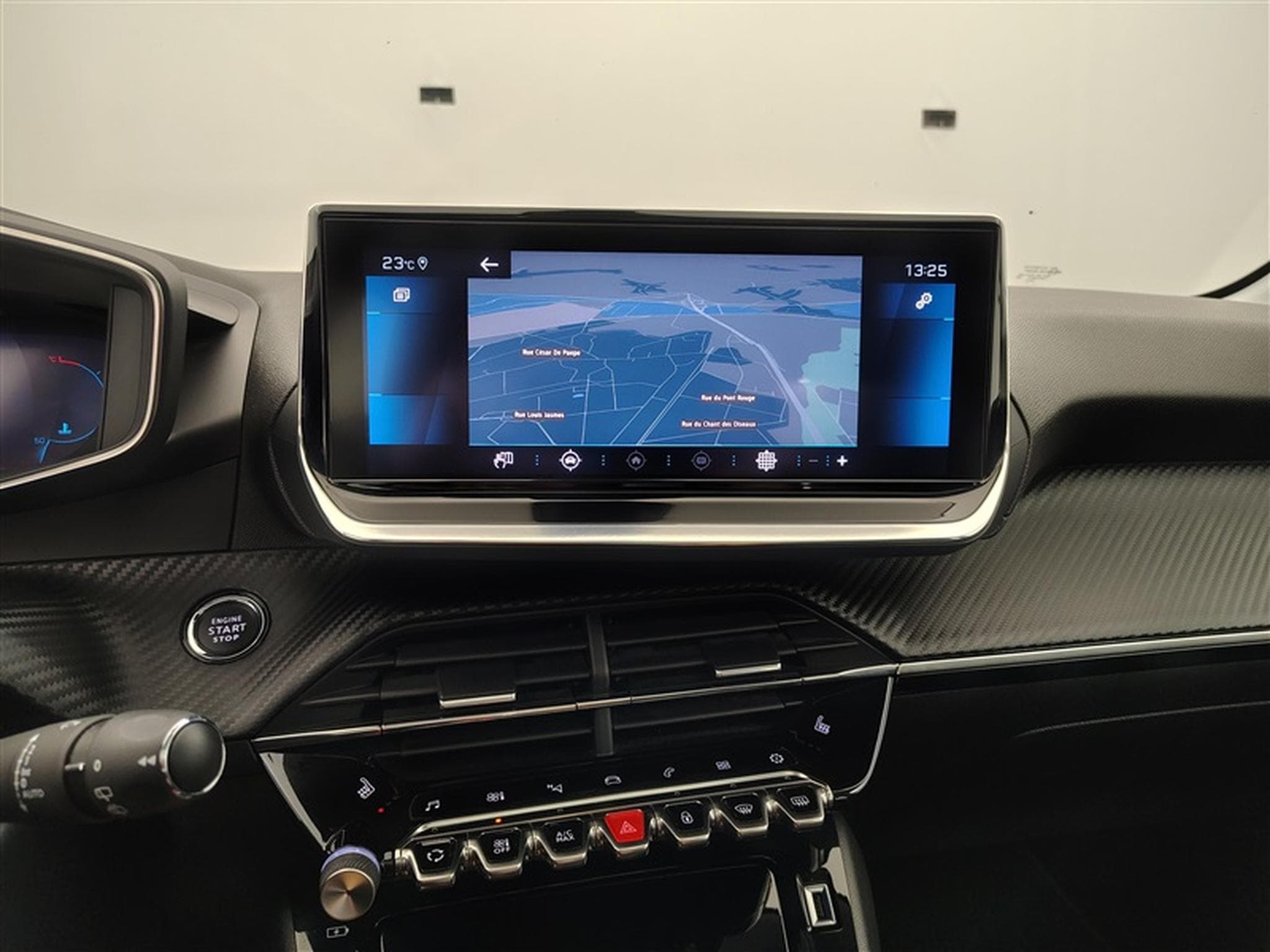 Peugeot 208 1.2i PureTech Allure CUIR/NAVI/PANO/LED/JA (2020) - Photo 11